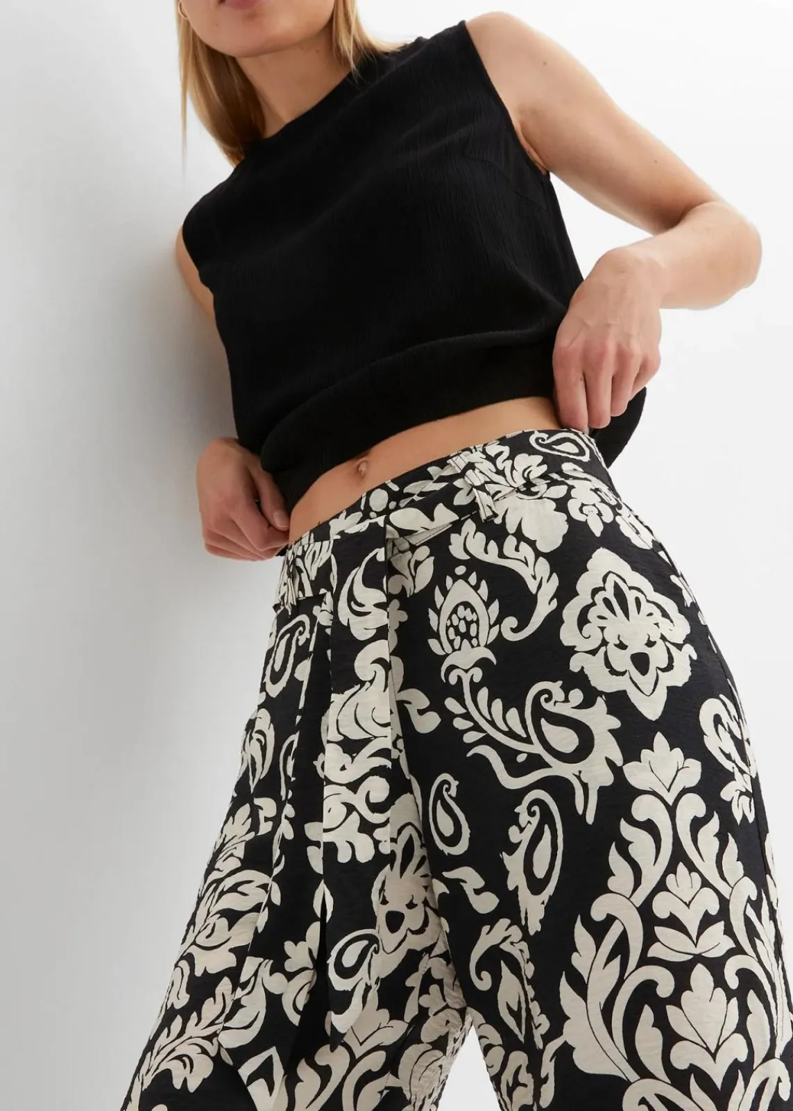 bonprix Bekleidung·Kleider|Hosen^Palazzo-Hose mit Bequembund schwarz/kieselbeige graphisch bedruckt
