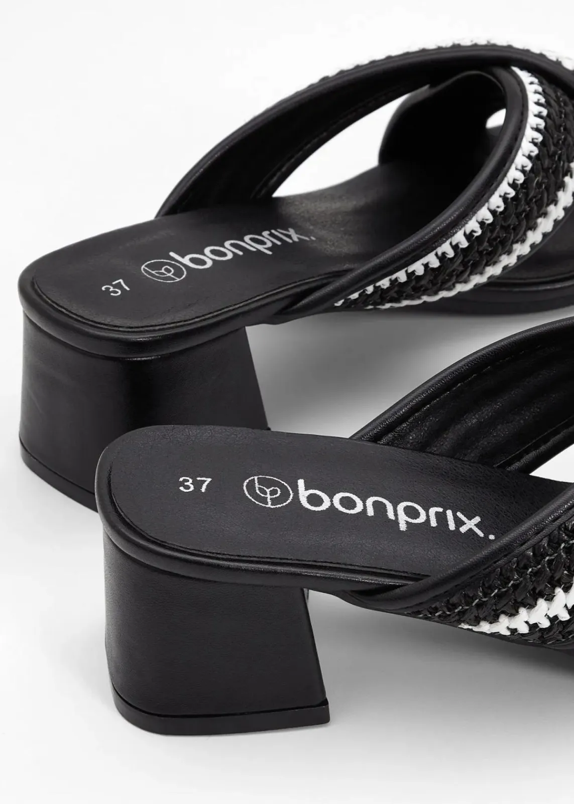 bonprix Sommerschuhe^Pantoletten schwarz