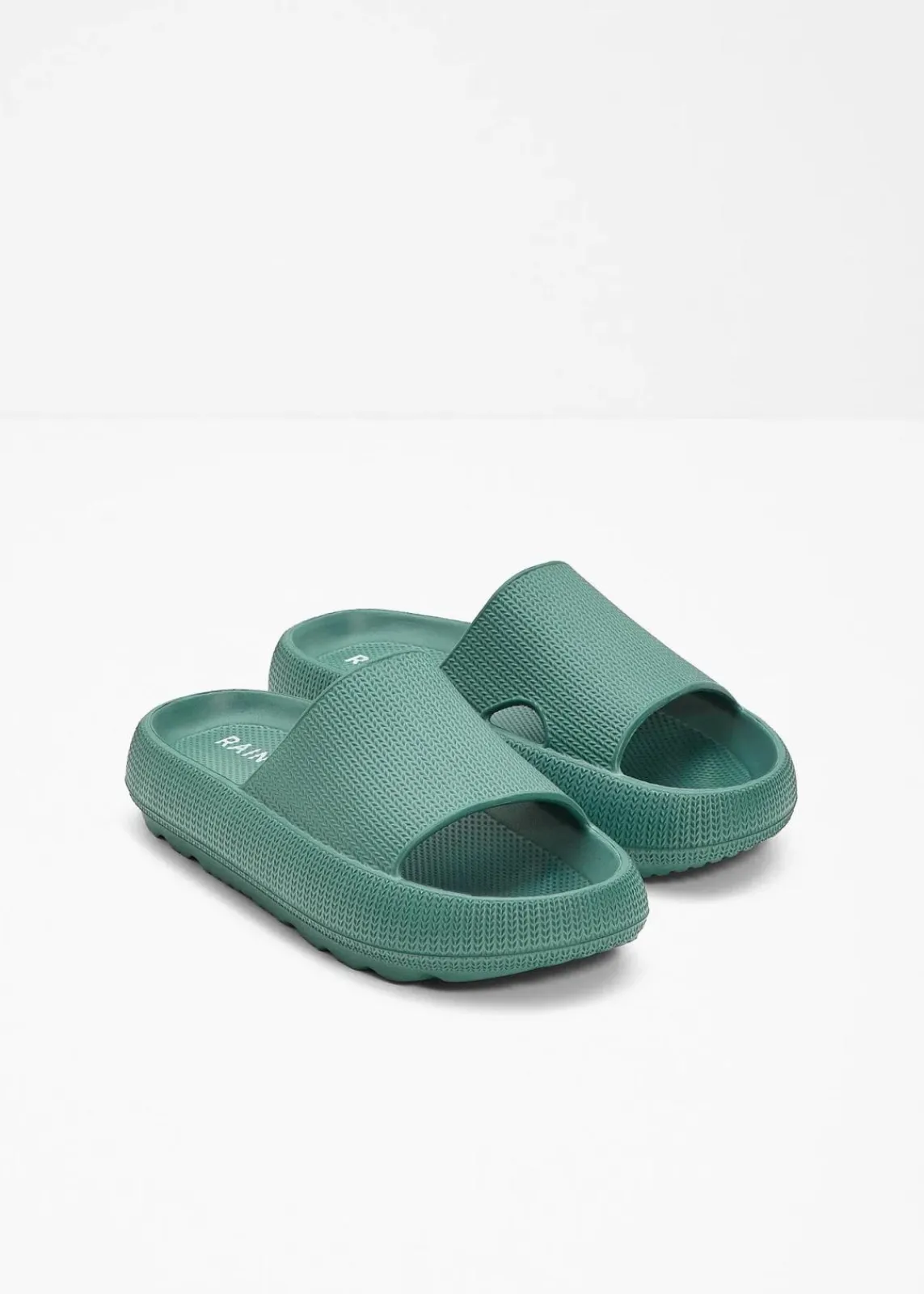 bonprix Sommerschuhe^Pantoletten dunkelgrün