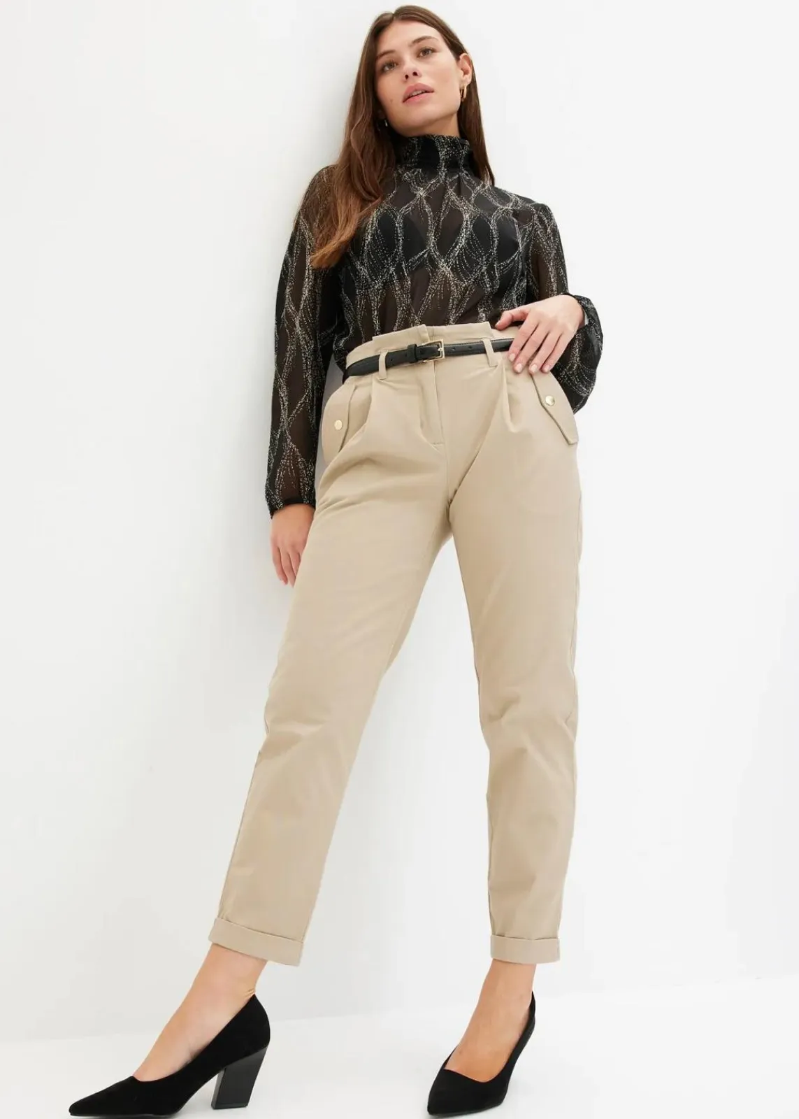 bonprix Bekleidung·Kleider|Hosen^Paperbag Twillhose aus Baumwolle sand