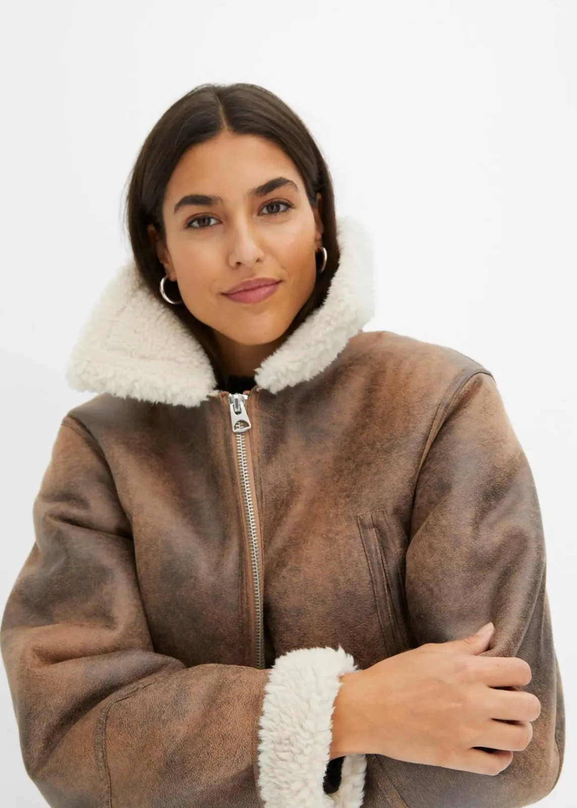bonprix Jacken & Mäntel^Pilotenjacke aus Lammfellimitat camel