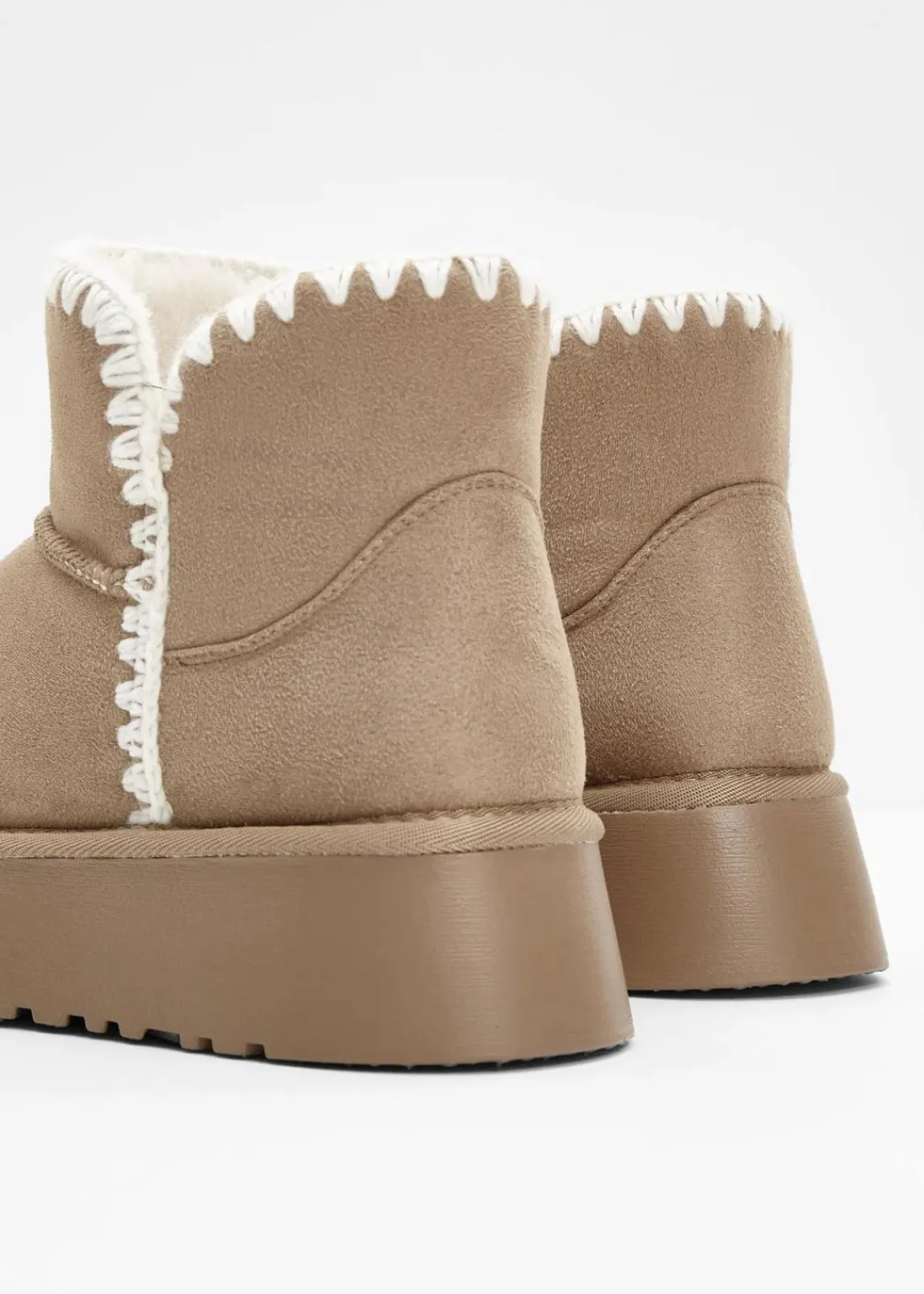 bonprix Boots|Gefütterte Winterschuhe^Plateau-Boots hellkhaki