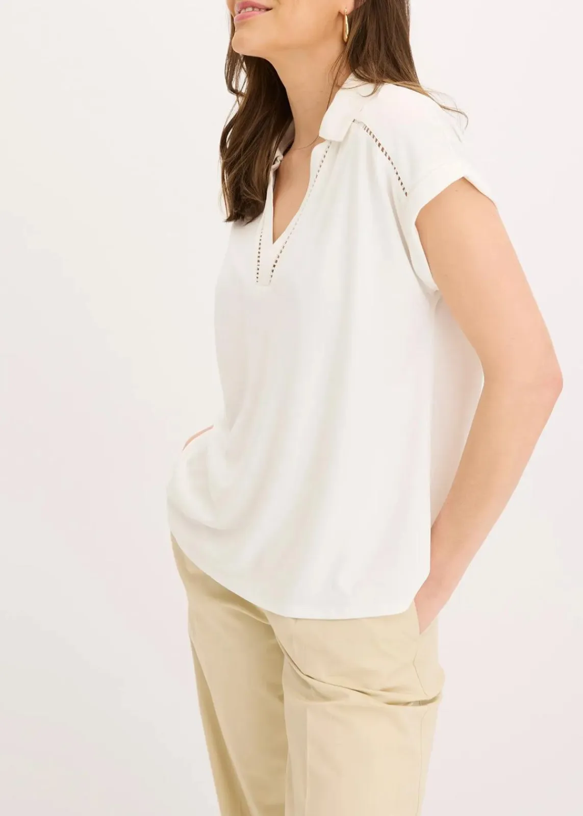 bonprix Shirts & Tops^Poloshirt aus Viskose- Pique mit Spitzeneinsatz wollweiß