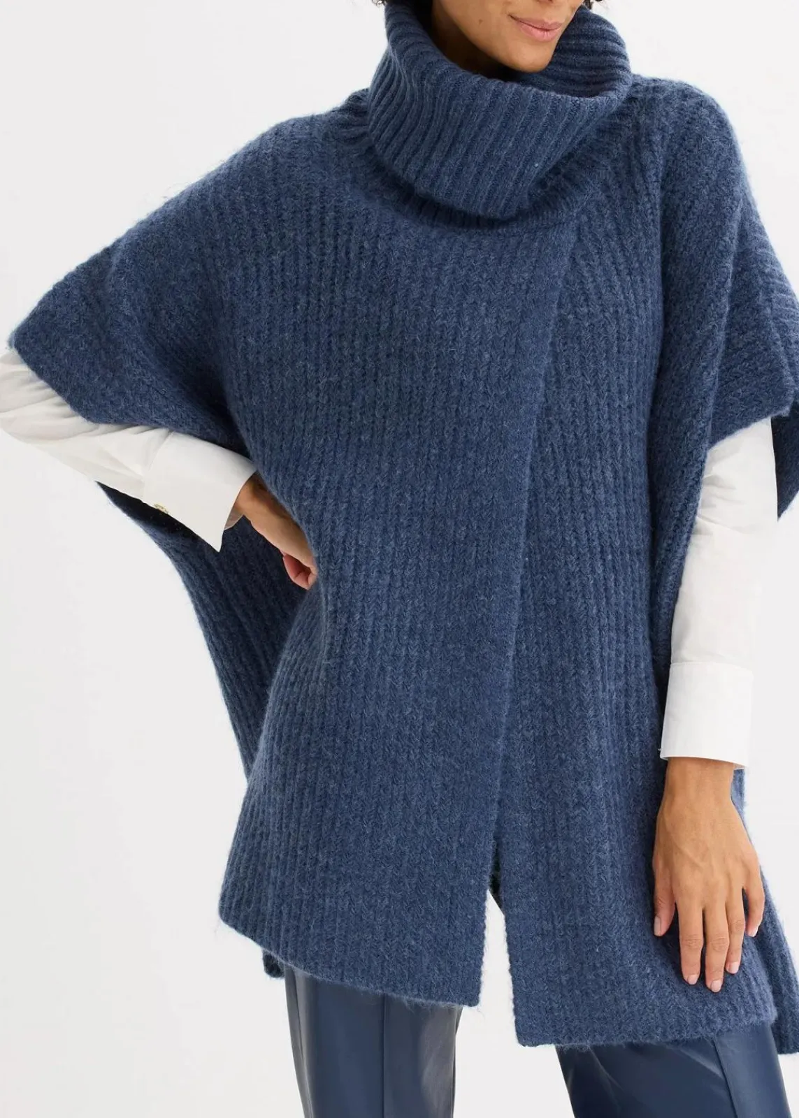 bonprix Ponchos|Schuhe & Accessoires In Spezialgrößen·Tücher & Ponchos^Poncho-Pullover mit Wollanteil indigo