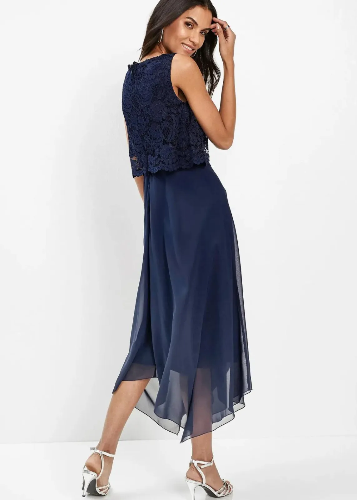 bonprix Kurzgrößen|Bekleidung·Pullover & Strickjacken^Premium Chiffonkleid mit Spitze dunkelblau
