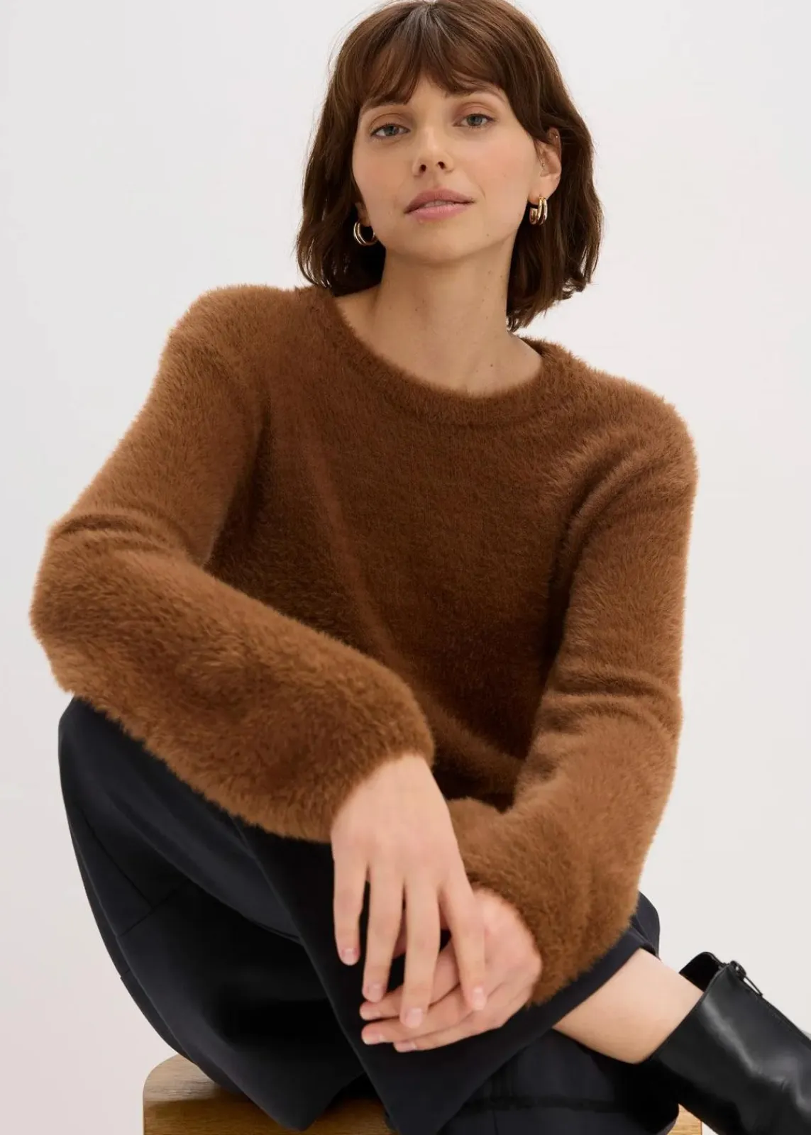 bonprix Bekleidung·Umstandsmode|Pullover & Strickjacken^Pullover in Plüsch-Optik pimentbraun