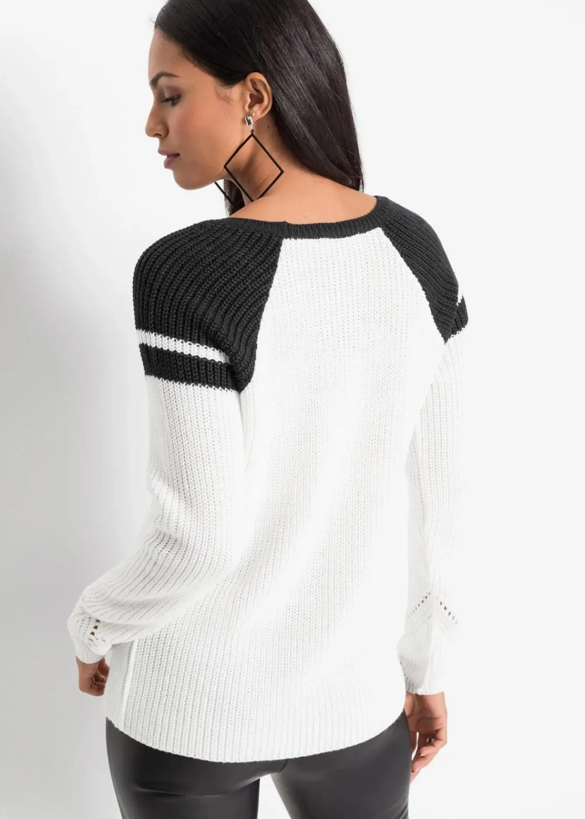 bonprix Bekleidung·Umstandsmode|Strickmode^Pullover mit Knöpfen schwarz/weiß