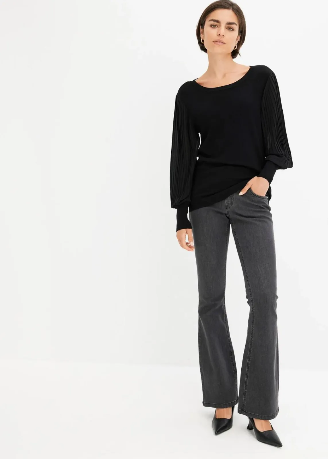 bonprix Bekleidung·Umstandsmode|Strickmode^Pullover mit plissierten Ärmeln schwarz