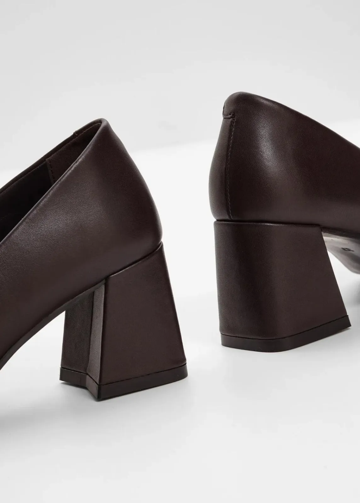 bonprix Pumps^Pumps aus Leder dunkelbraun