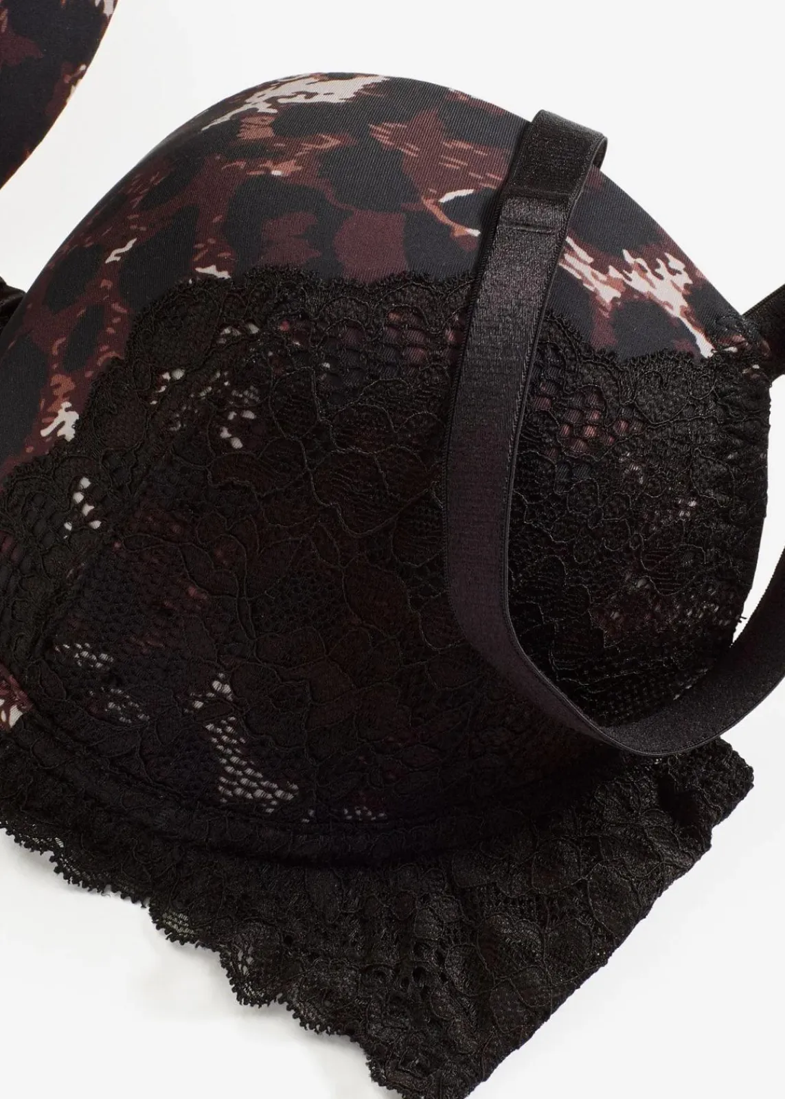 bonprix Nachhaltigere Materialien|Dessous^Push-Up-BH mit feiner Spitze leo bedruckt