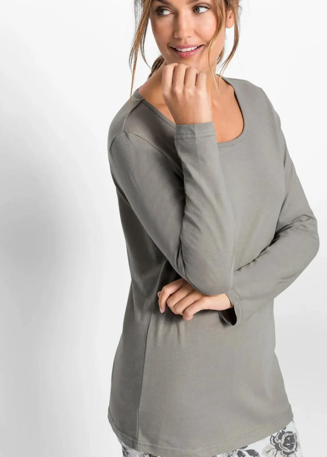 bonprix Wäsche·Nachtwäsche|Nachhaltigere Materialien^Pyjama aus reiner Bio-Baumwolle grau/weiß bedruckt