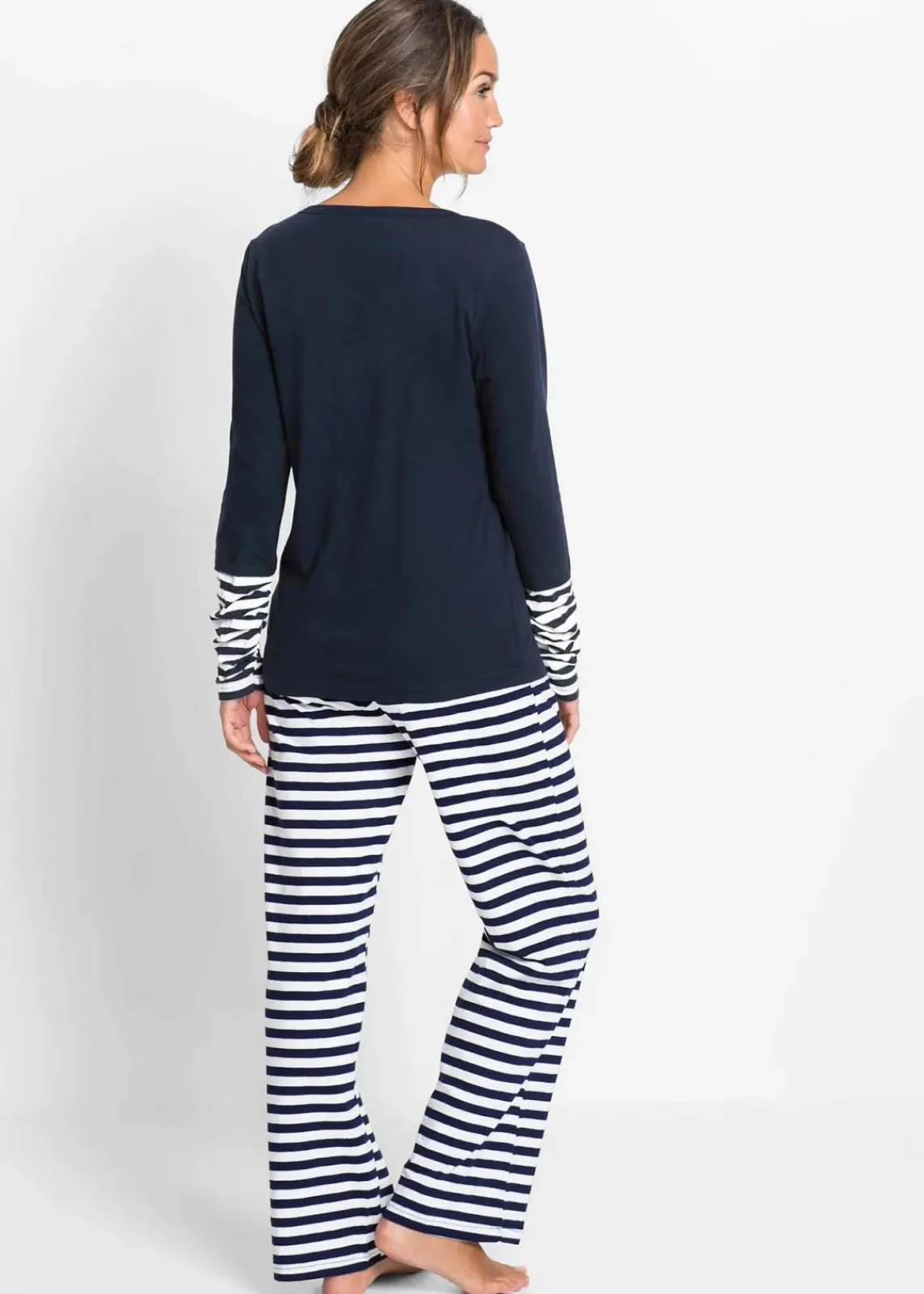 bonprix Wäsche·Nachtwäsche|Nachhaltigere Materialien^Pyjama aus reiner Bio-Baumwolle dunkelblau/weiß gestreift