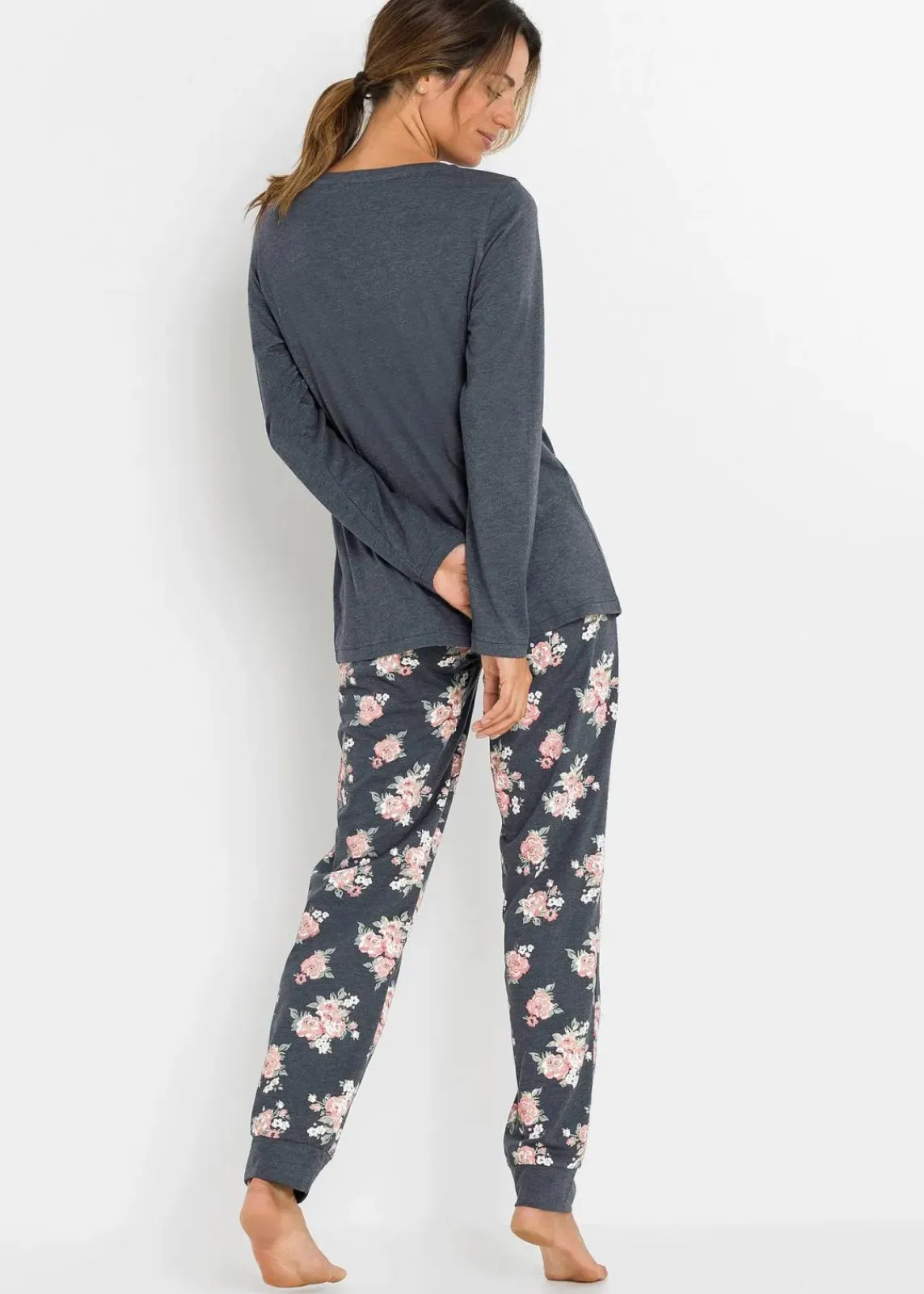 bonprix Wäsche·Nachtwäsche|Nachhaltigere Materialien^Pyjama mit Bio-Baumwolle blau meliert geblümt