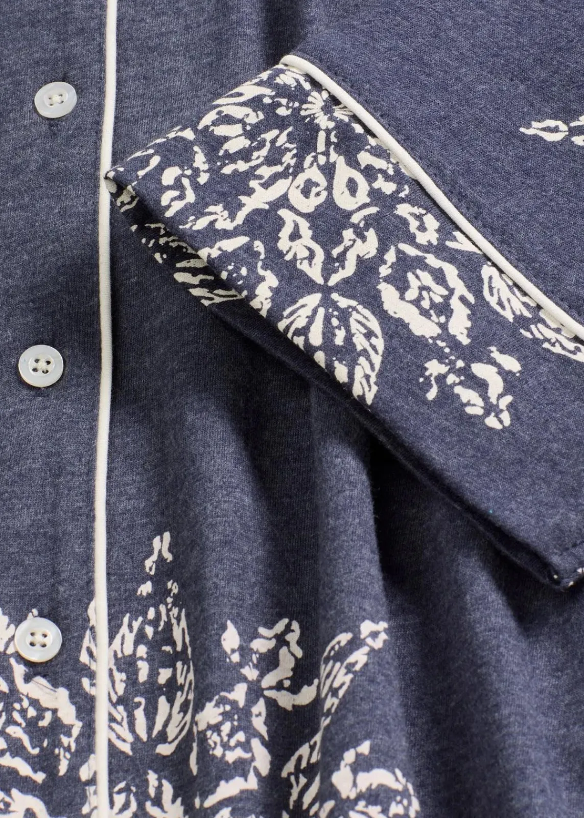 bonprix Wäsche·Nachtwäsche|Nachtwäsche^Pyjama mit Knopfleiste blau meliert/naturbeige bedruckt