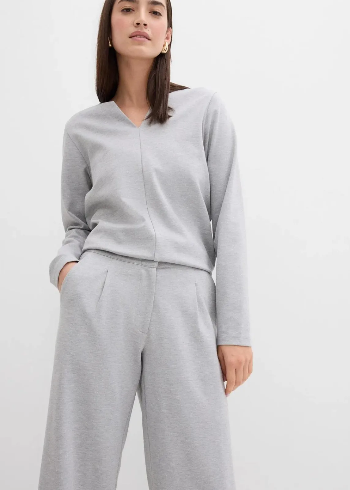 bonprix Bekleidung·Kleider|Zweiteiler & Sets^Relaxte Hose mit weitem Bein aus Viskose-Mix hellgrau meliert meliert