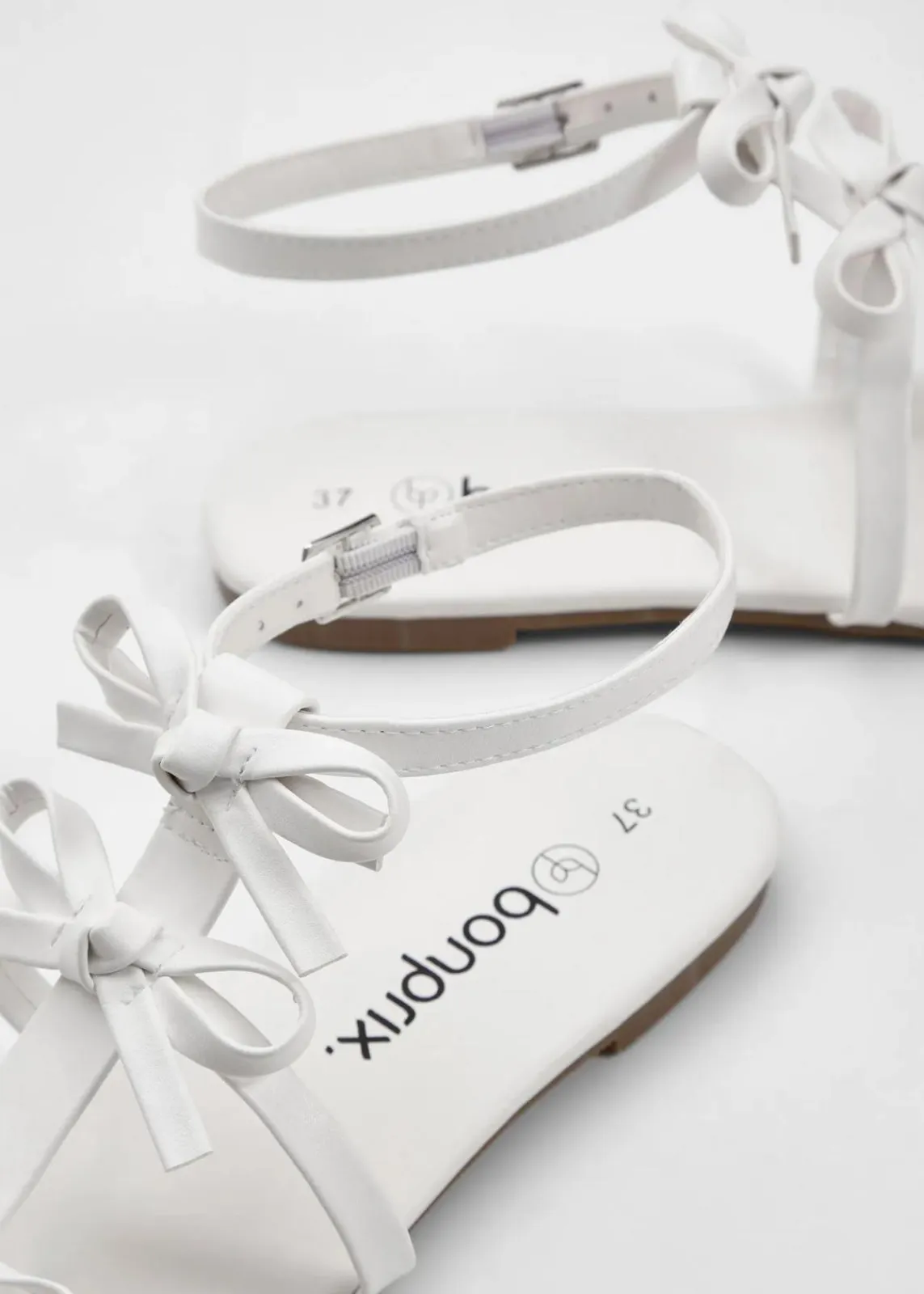 bonprix Sommerschuhe^Riemchensandalen weiß