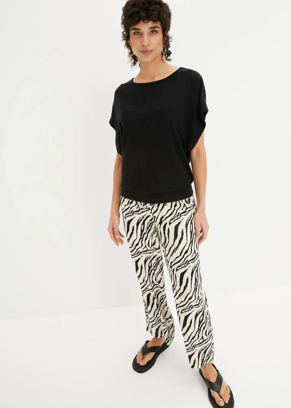 bonprix Shirts & Tops^Rippshirt mit Fledermausärmeln schwarz