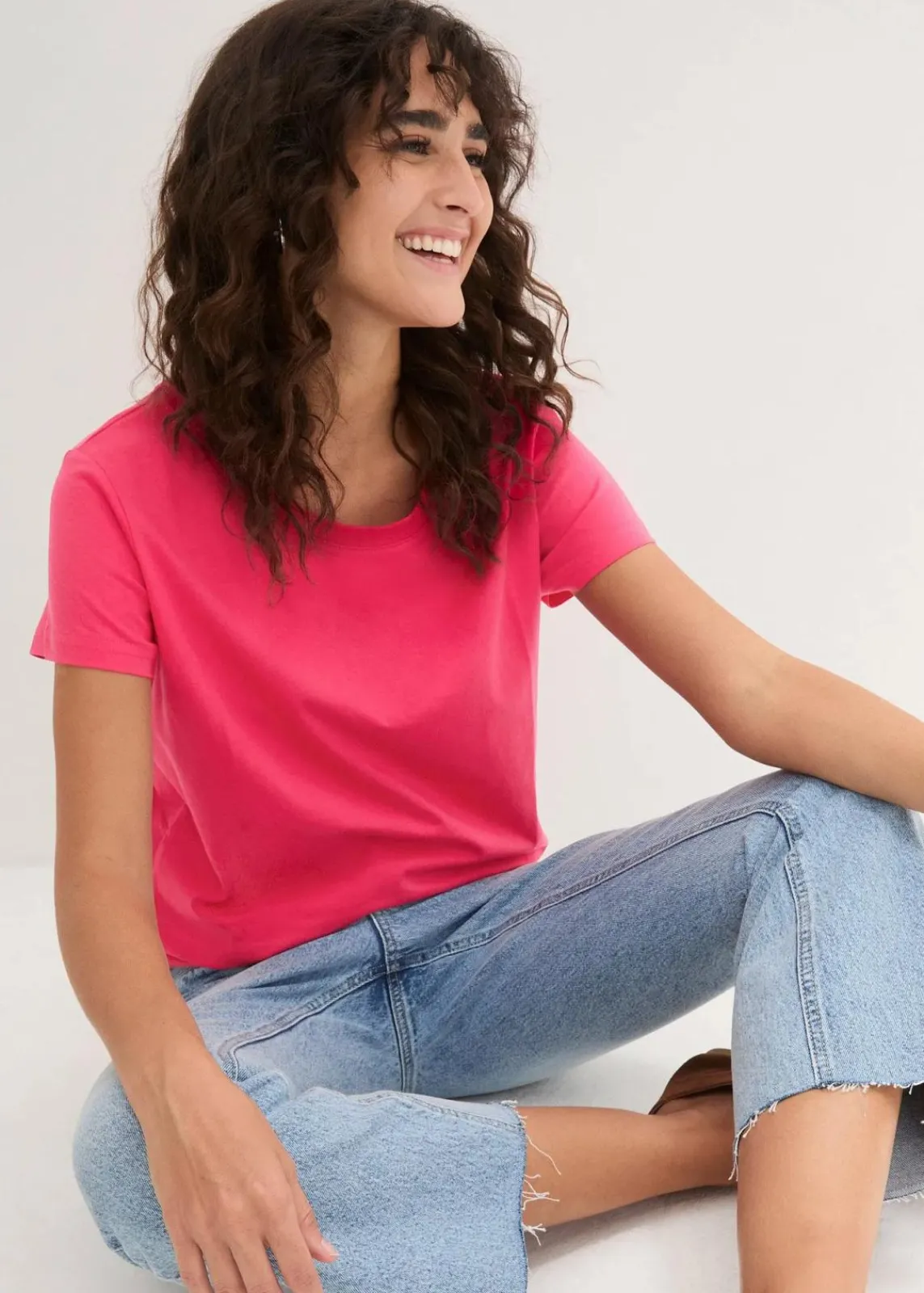 bonprix Shirts & Tops|Basics^Rundhals-Shirt (5er-Pack) hibiskuspink + hellgrau meliert + weiß + dunkelblau + schwarz