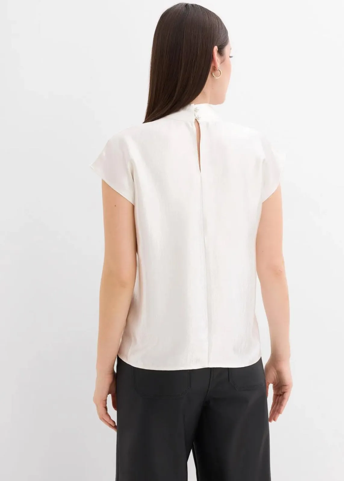 bonprix Bekleidung·Jacken & Mäntel|Blusen & Tuniken^Satin Blusentop mit halbhohem Kragen perlweiß