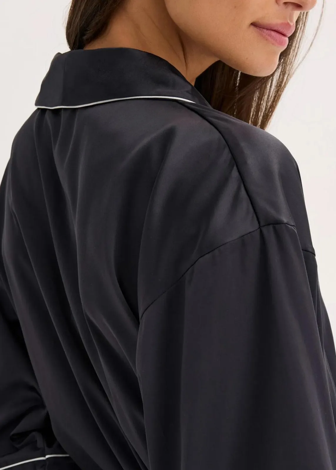 bonprix Wäsche·Dessous|Wäsche·Bademäntel^Satin Kimono mit Glanzeffekt schwarz