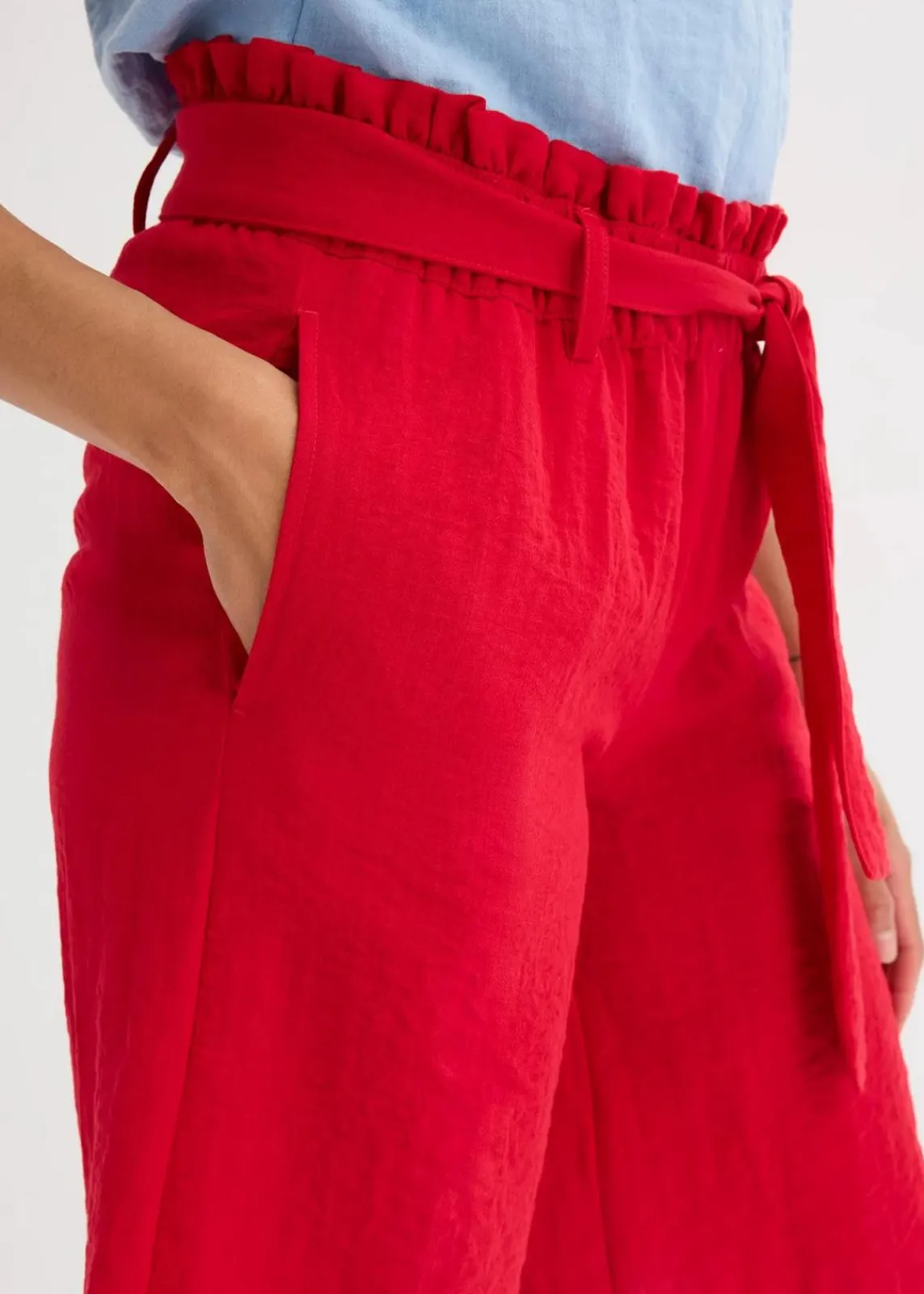 bonprix Bekleidung·Outdoorbekleidung|Bekleidung·Kleider^Schlupf-Bermuda aus Viskose-Mix tiefrot