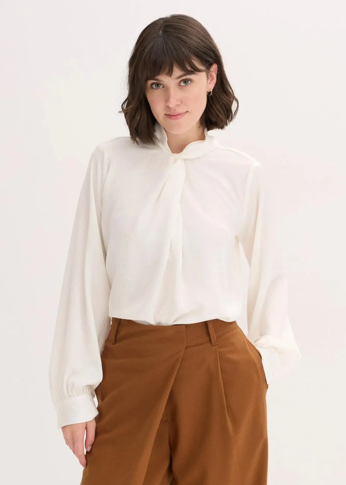 bonprix Bekleidung·Jacken & Mäntel|Blusen & Tuniken^Schlupfbluse aus fließendem Satin perlweiß
