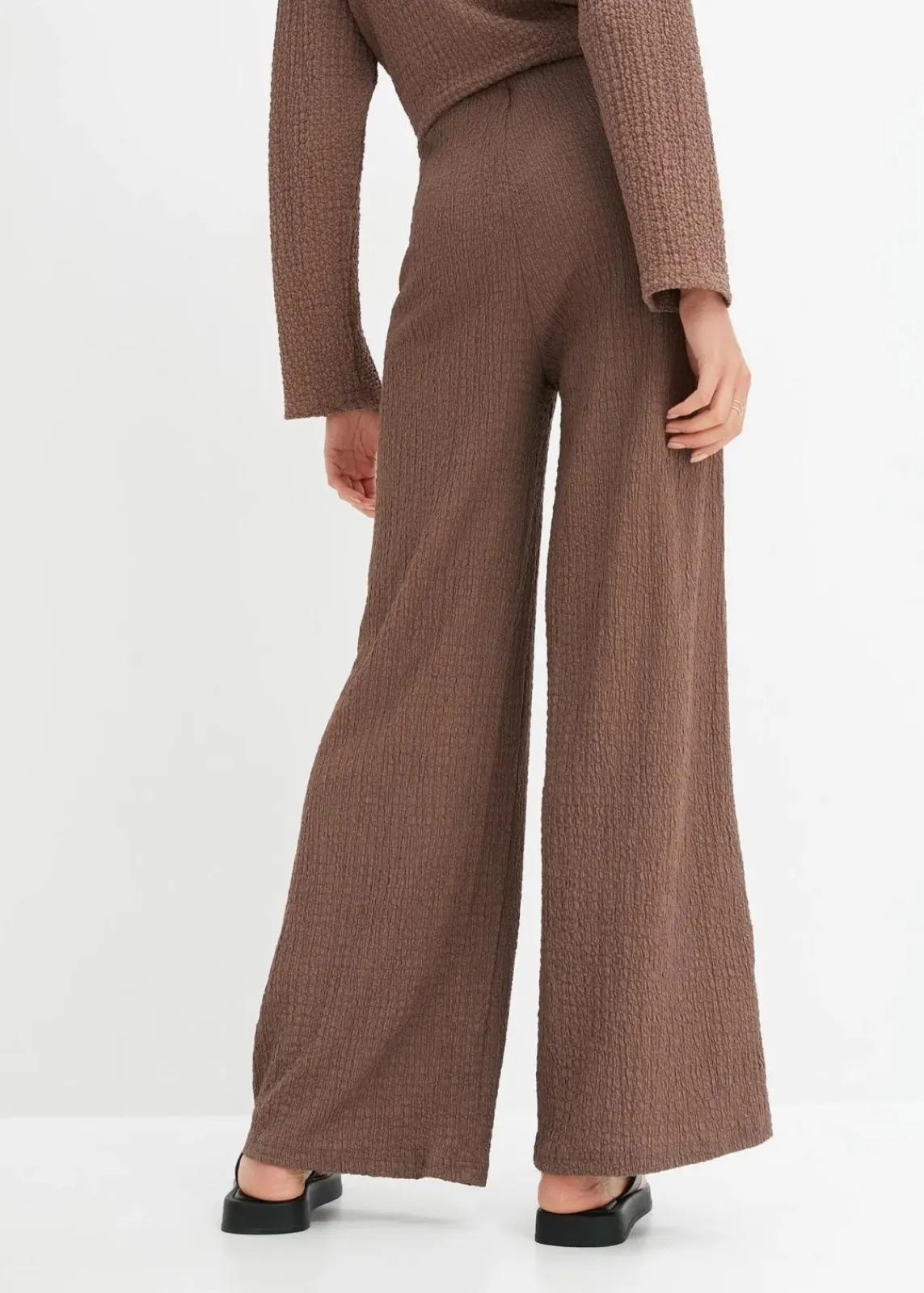 bonprix Nachhaltigere Materialien|Hosen^Schlupfhose matt braun