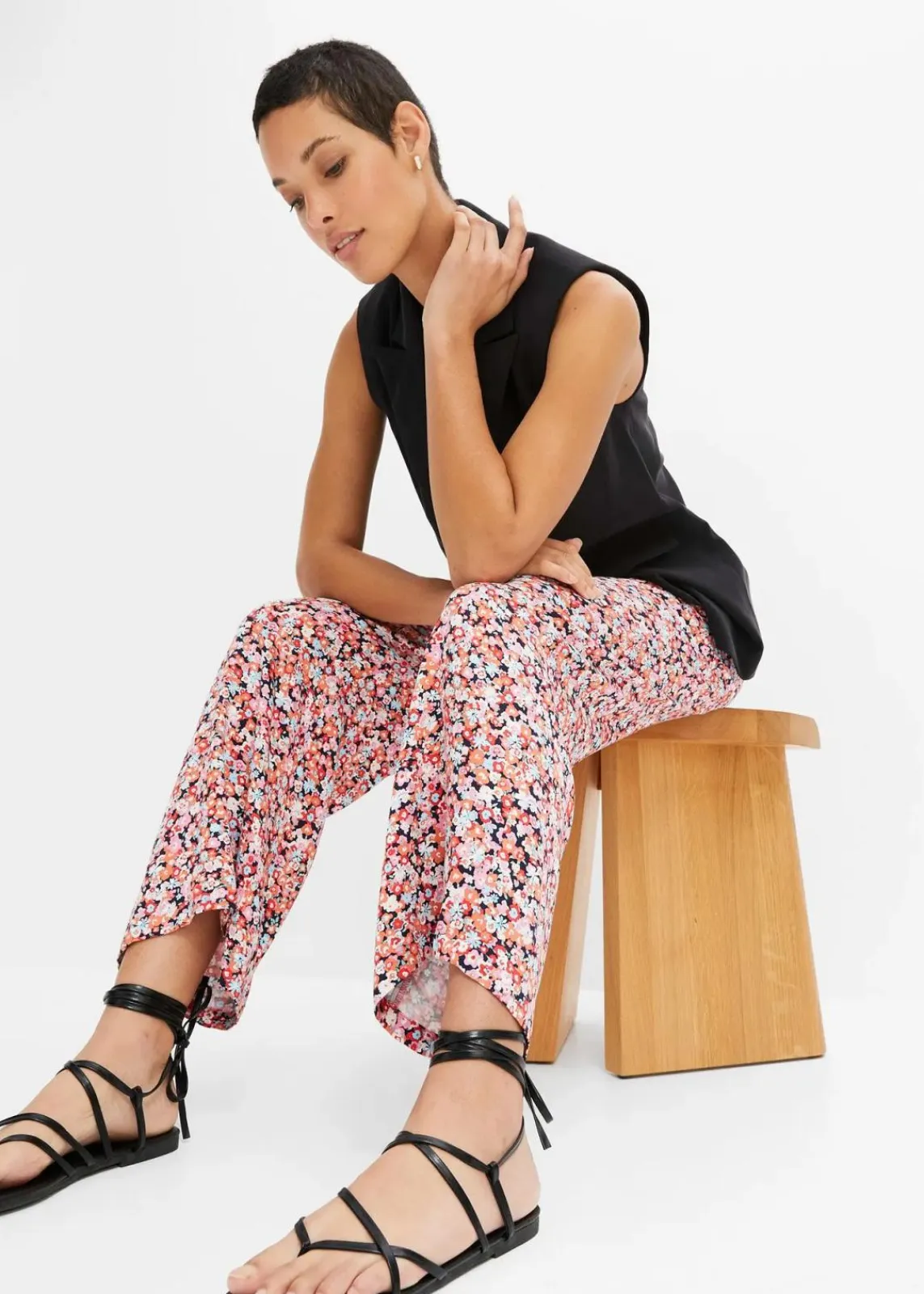 bonprix Bekleidung·Kleider|Hosen^Schlupfhose aus reiner Viskose orange/mint floral