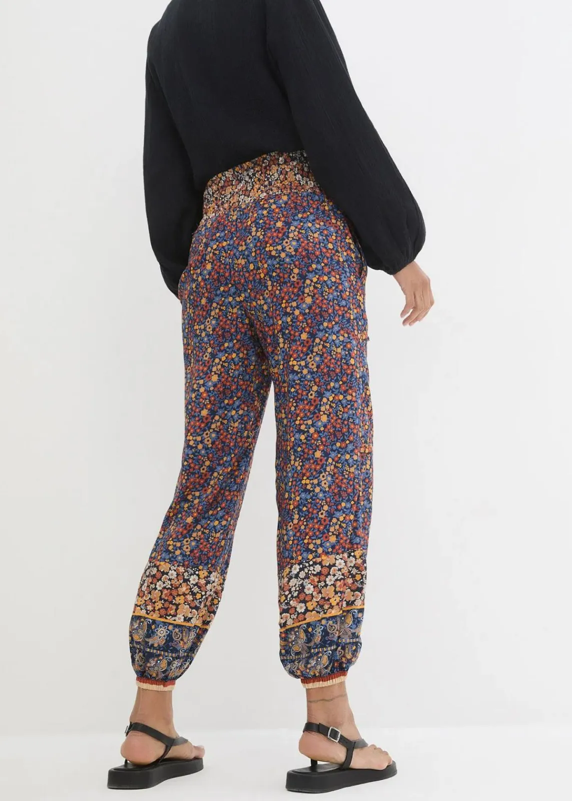 bonprix Bekleidung·Kleider|Hosen^Schlupfhose aus fließender Viskose dunkelblau paisley