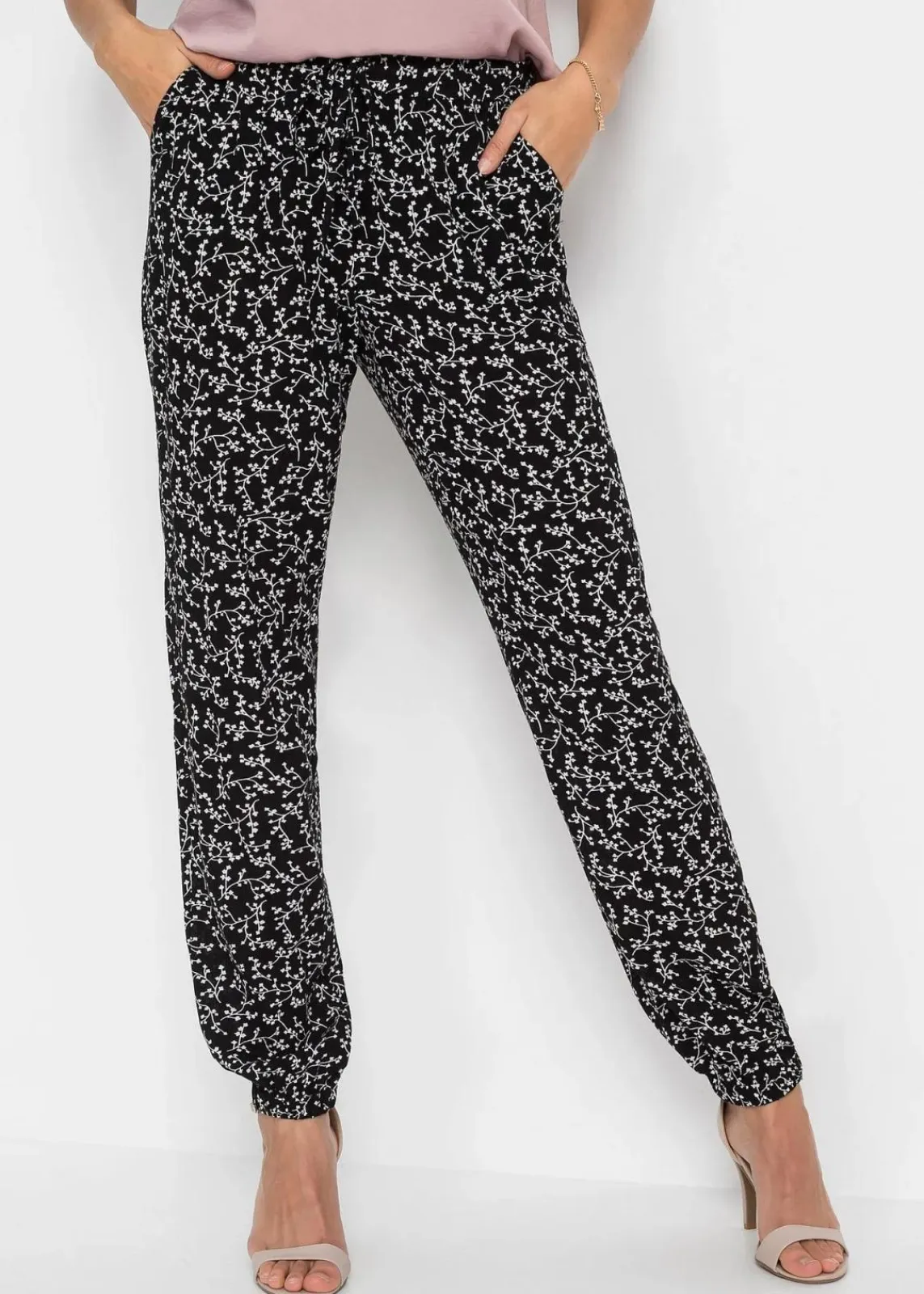 bonprix Hosen|Bekleidung·Kleider^Schlupfhose aus reiner Viskose schwarz/wollweiß floral