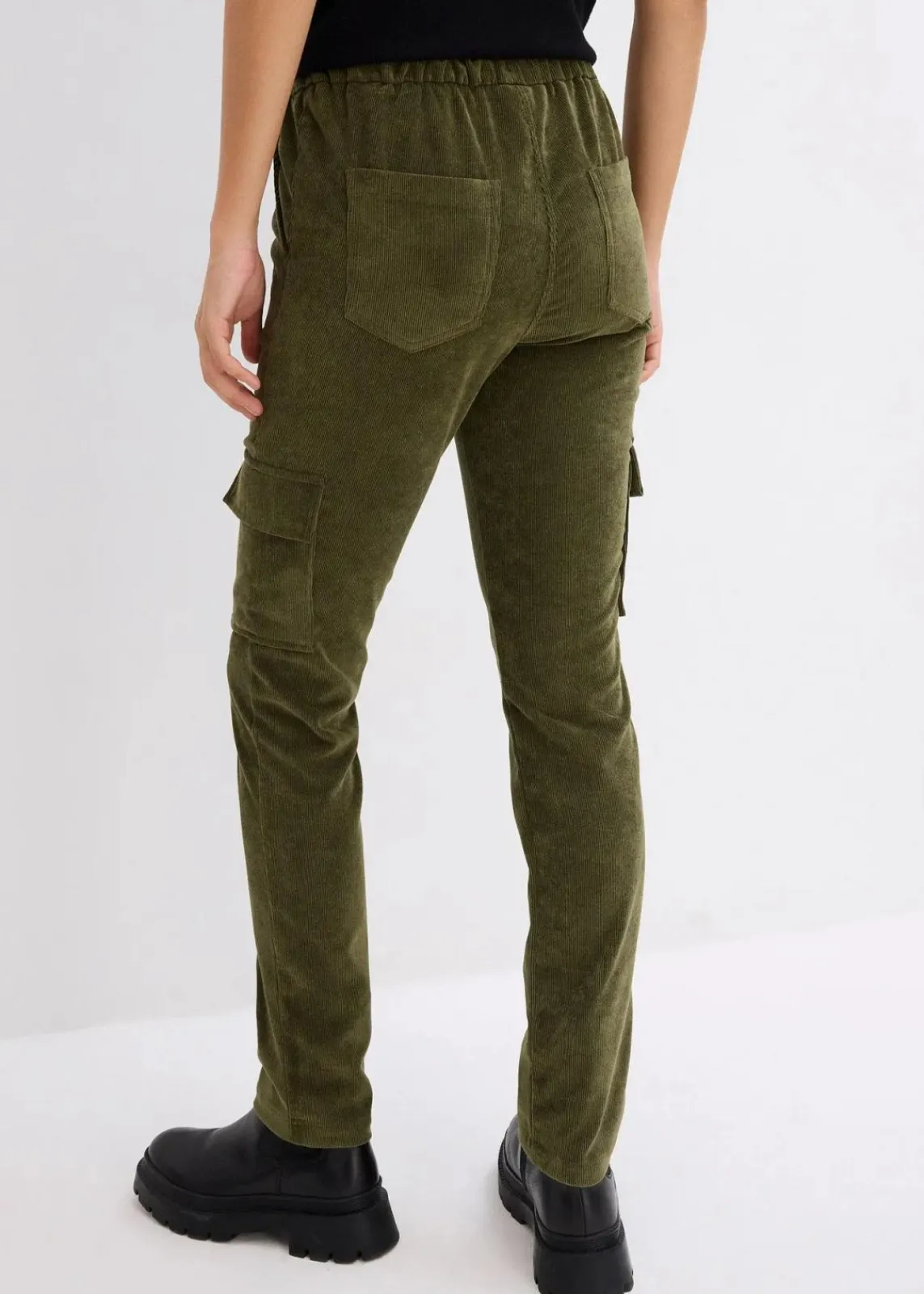bonprix Bekleidung·Kleider|Hosen^Schlupfhose aus Samt-Cord dunkeloliv