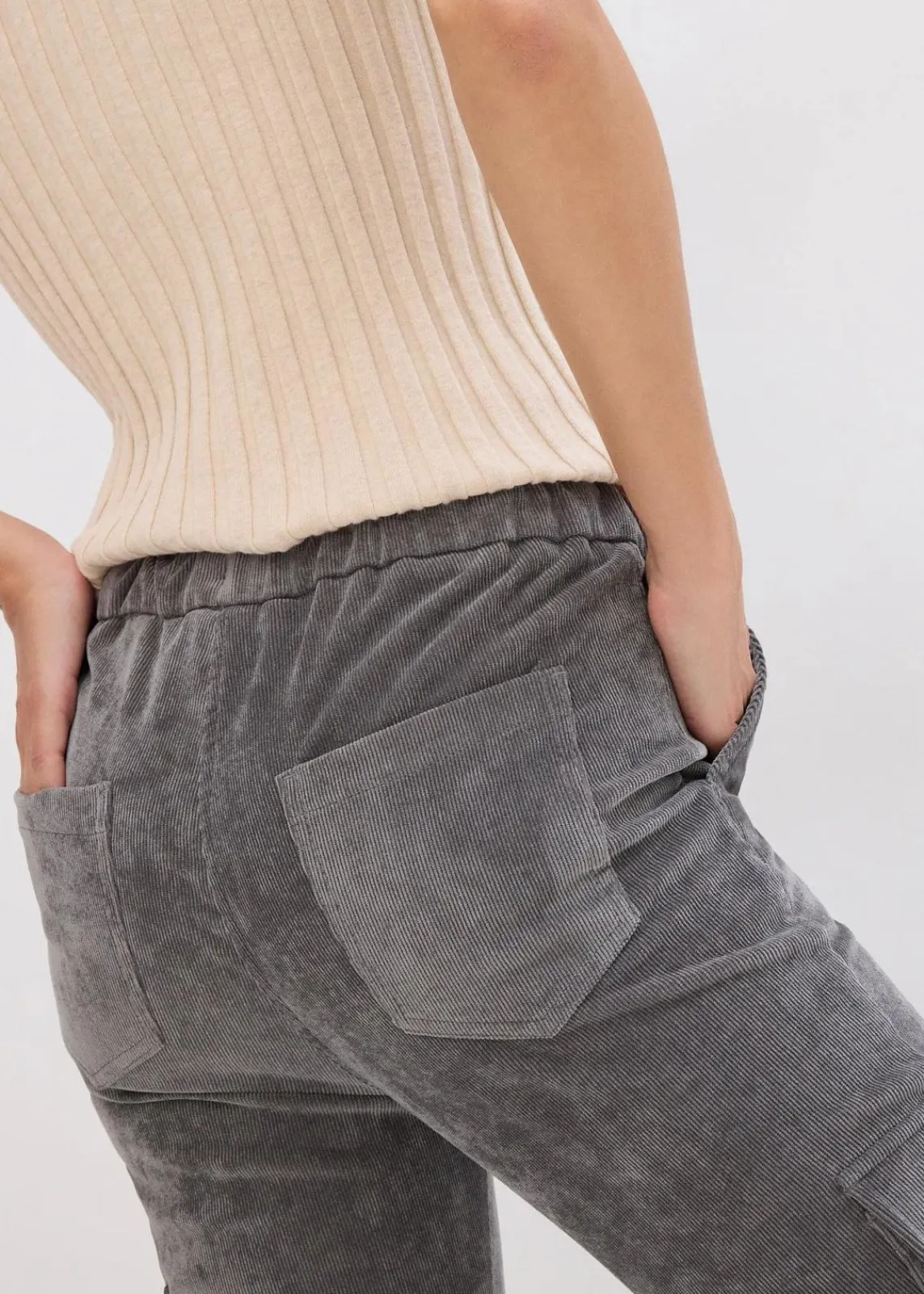 bonprix Hosen|Bekleidung·Kleider^Schlupfhose aus Samt-Cord rauchgrau