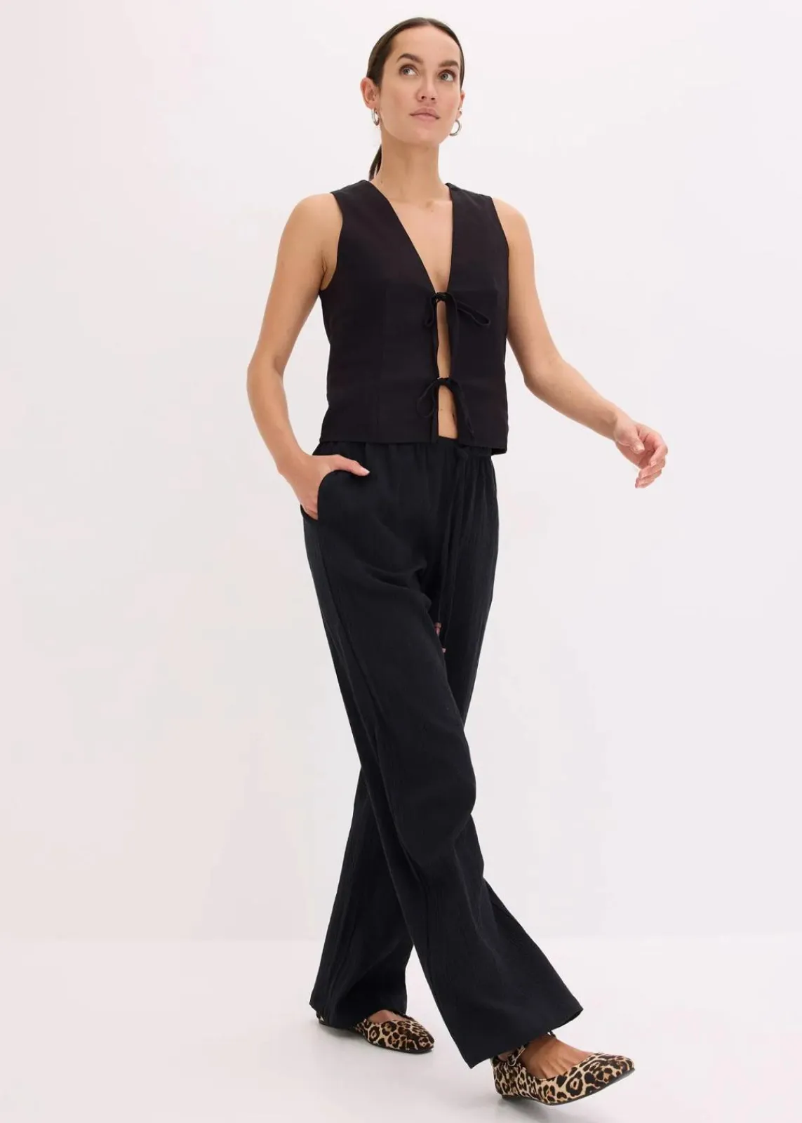 bonprix Hosen^Schlupfhose aus strukturiertem Crinkle schwarz