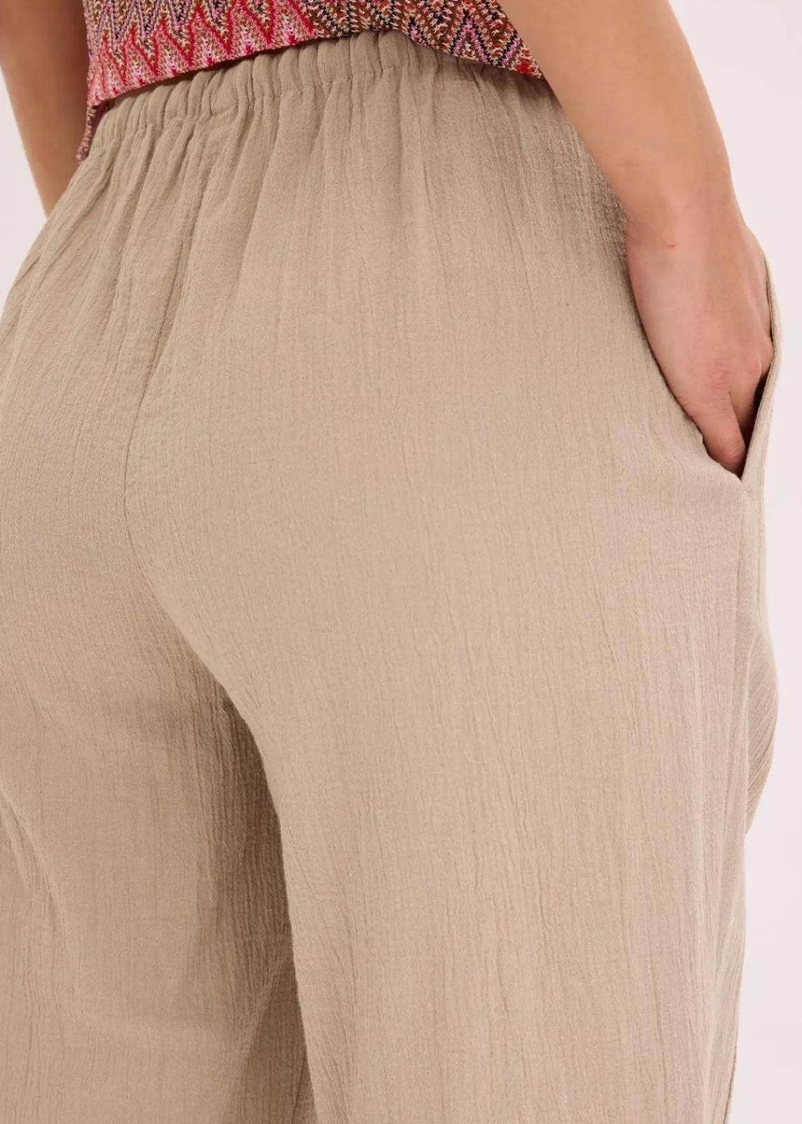 bonprix Hosen^Schlupfhose aus strukturiertem Crinkle beige