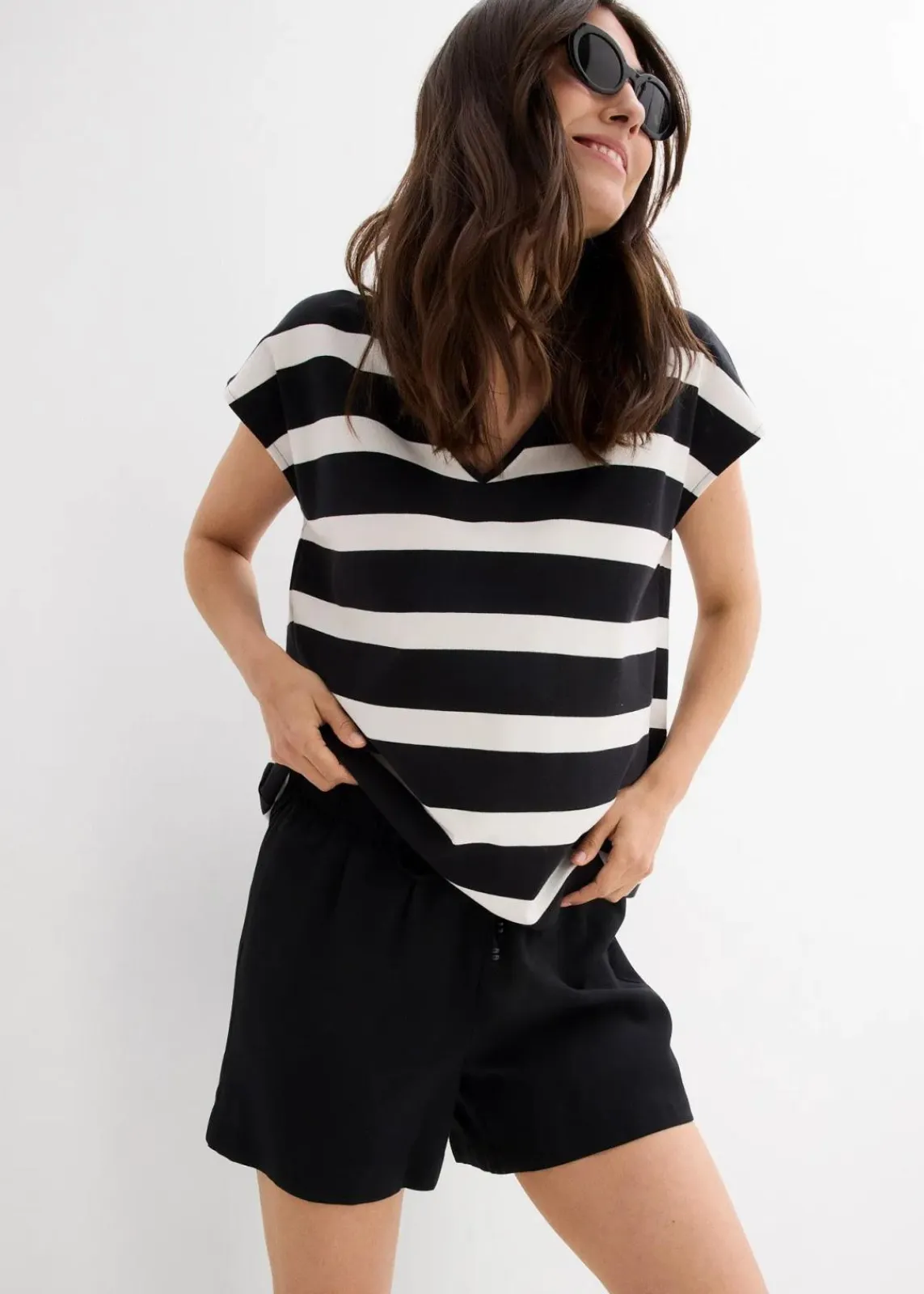 bonprix Bekleidung·Outdoorbekleidung|Bekleidung·Kleider^Schlupf-Shorts schwarz