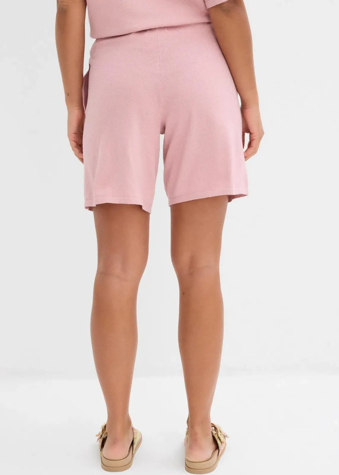 bonprix Bekleidung·Outdoorbekleidung|Bekleidung·Kleider^Schlupf-Shorts aus Feinstrick aschrosa