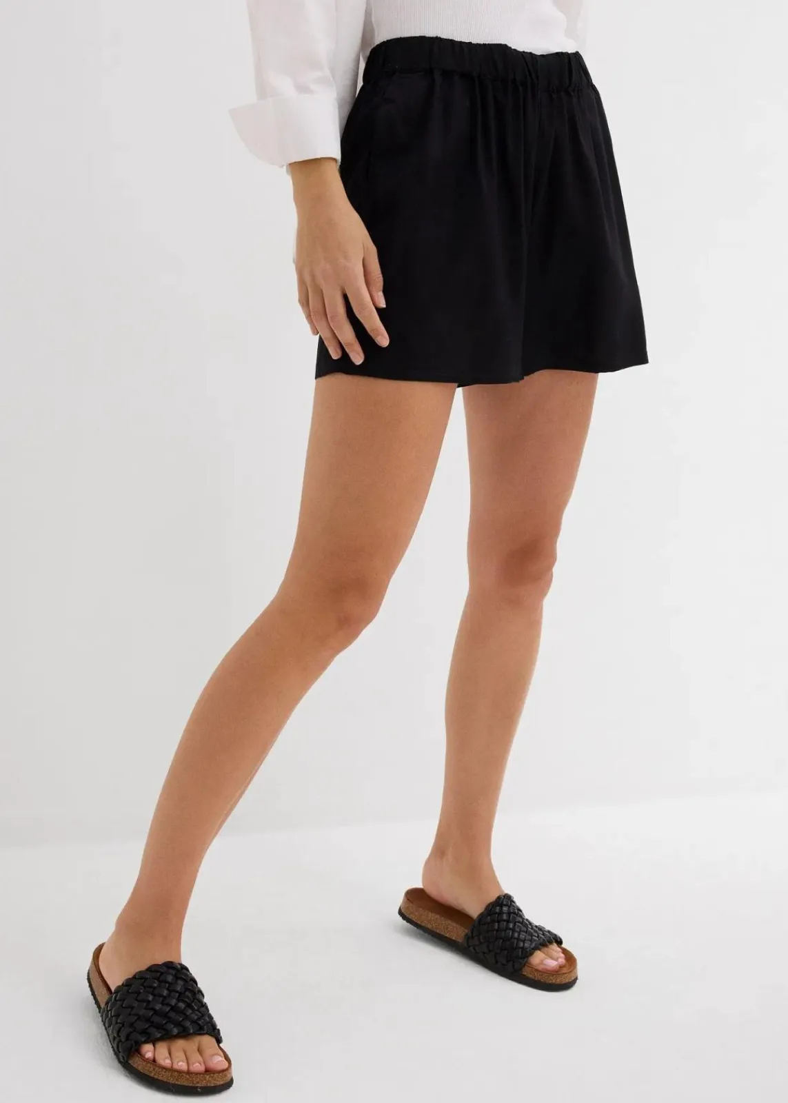 bonprix Bekleidung·Outdoorbekleidung|Bekleidung·Kleider^Schlupf-Shorts aus fließender Viskose schwarz