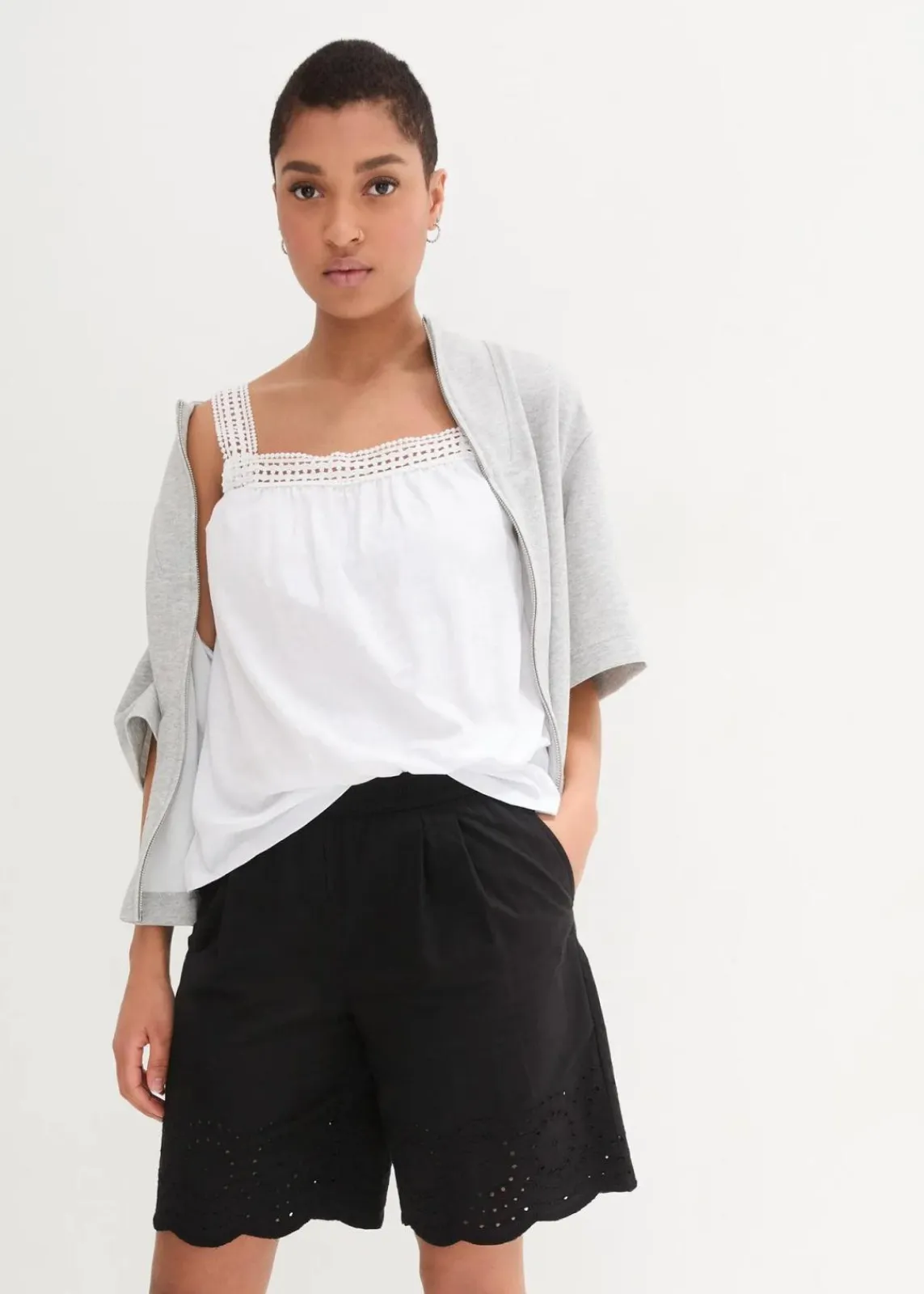 bonprix Bekleidung·Outdoorbekleidung|Bekleidung·Kleider^Schlupf-Shorts aus reiner Baumwolle schwarz