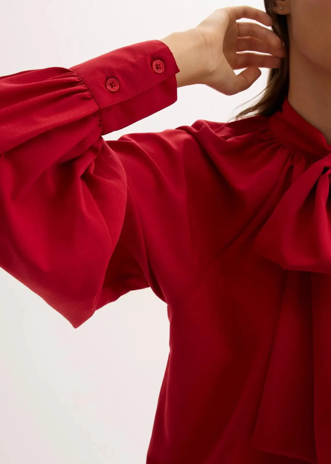 bonprix Bekleidung·Jacken & Mäntel|Nachhaltigere Materialien^Schluppenbluse chillirot