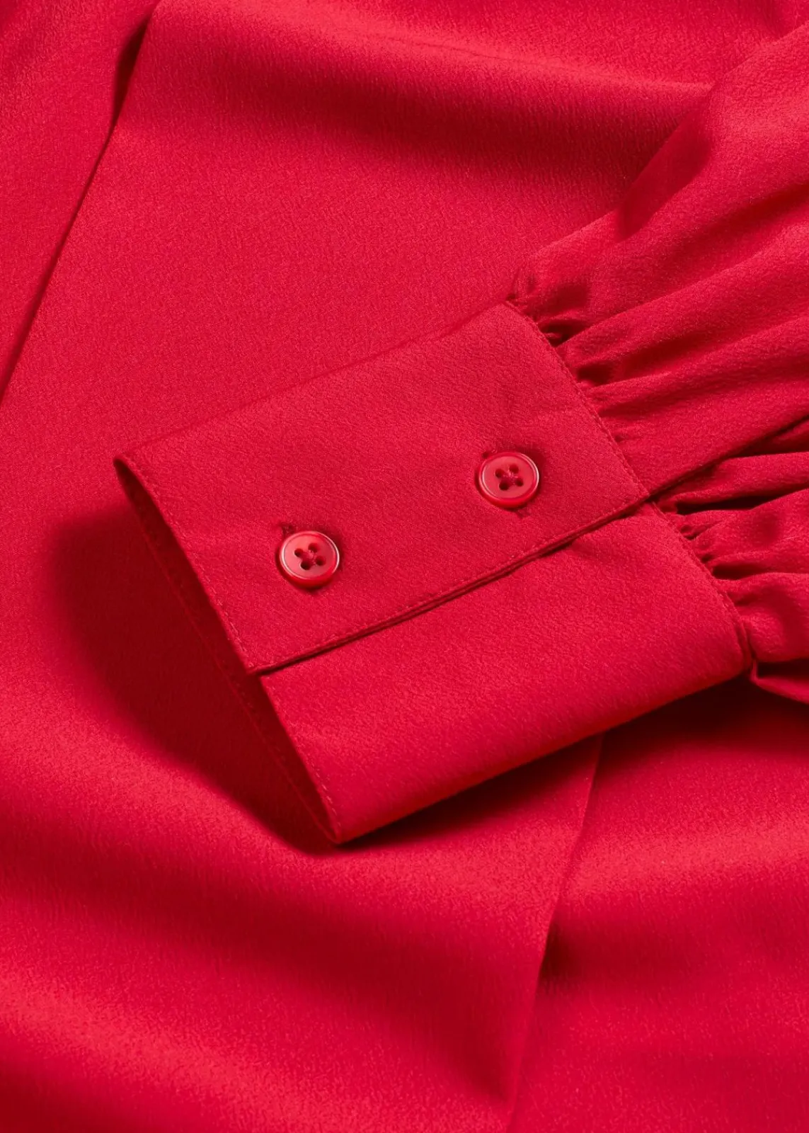 bonprix Bekleidung·Jacken & Mäntel|Nachhaltigere Materialien^Schluppenbluse chillirot