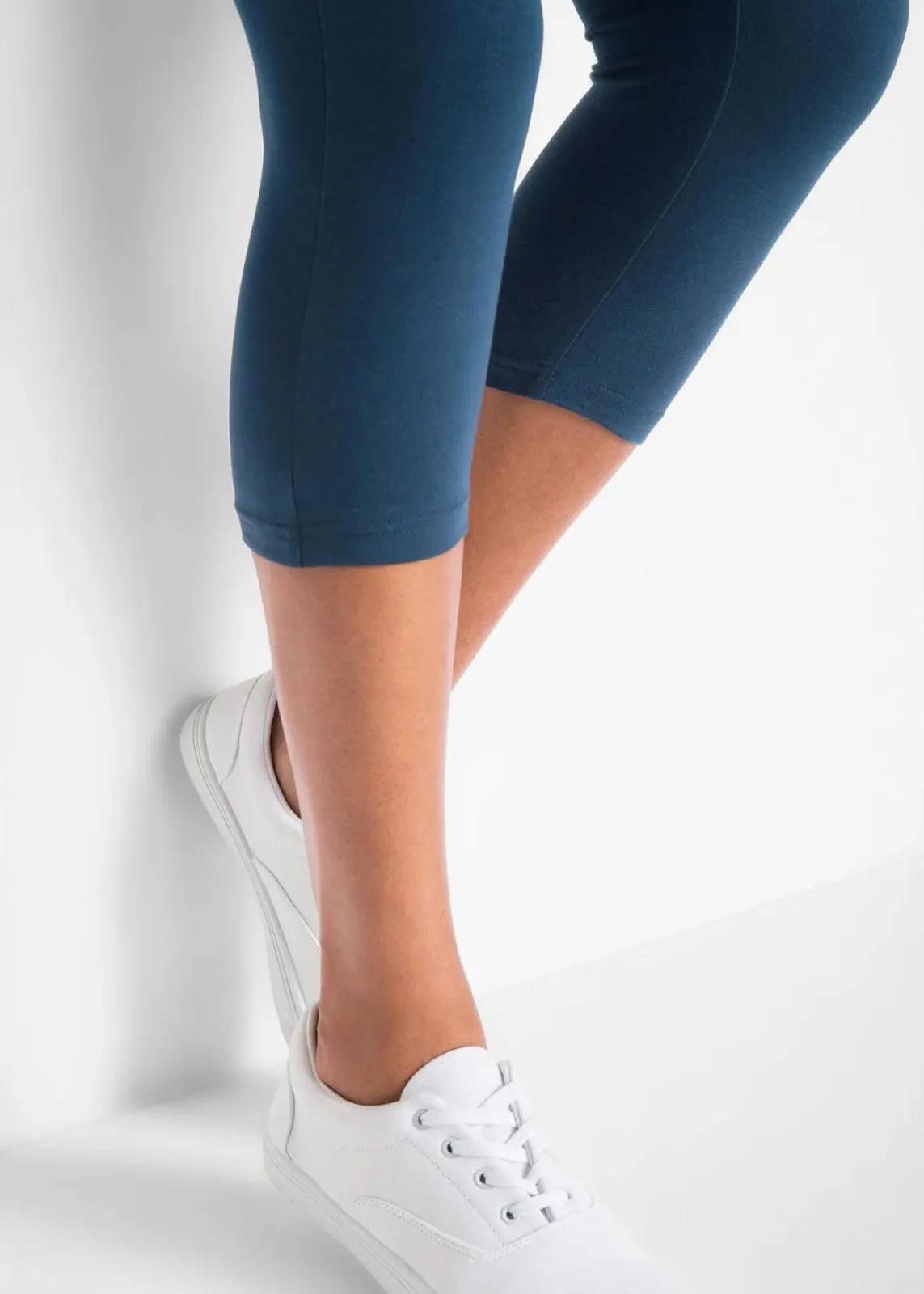 bonprix Hosen|Basics^Schmal geschnittene Capri-Leggings (2er Pack) dunkelblau+schwarz
