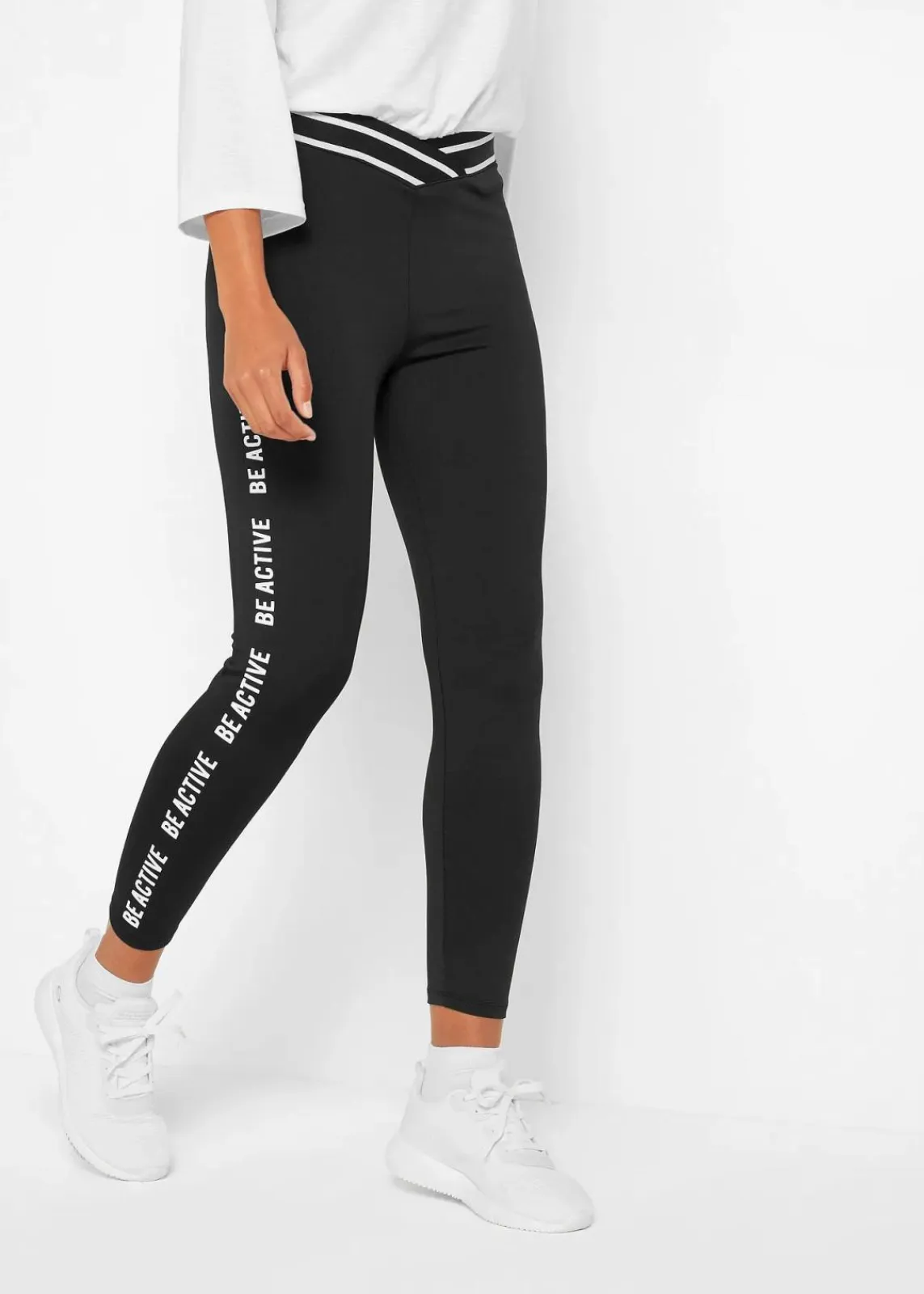 bonprix Bekleidung·Sweat|Bekleidung·Kleider^Schnelltrocknende Leggings, 7/8 Länge schwarz bedruckt