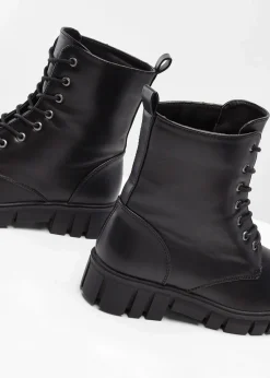 bonprix Boots^Schnürboots mit Profilsohle schwarz