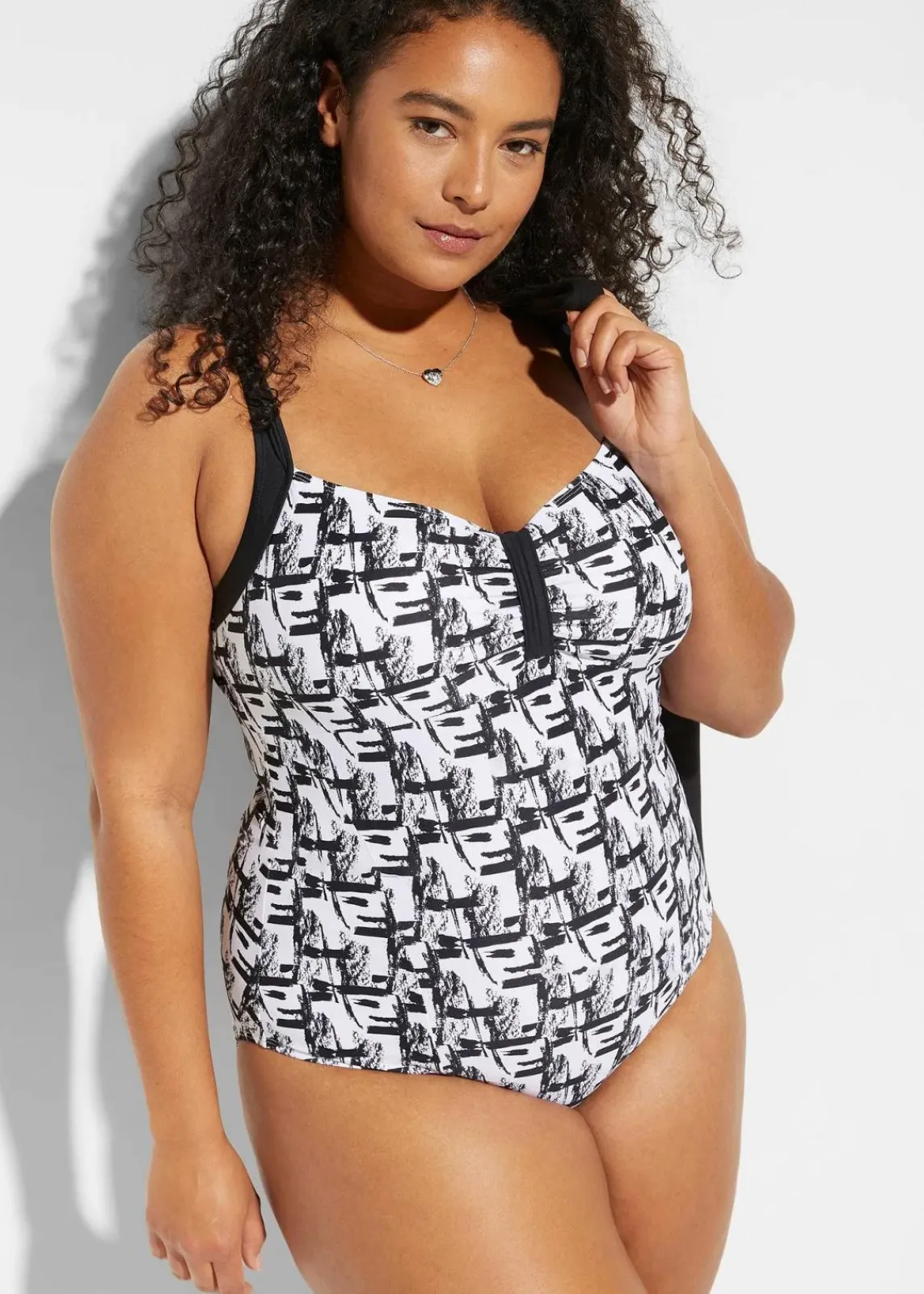 bonprix Nachhaltigere Materialien|Shapewear^Shape Badeanzug leichte Formkraft weiss / schwarz gestreift