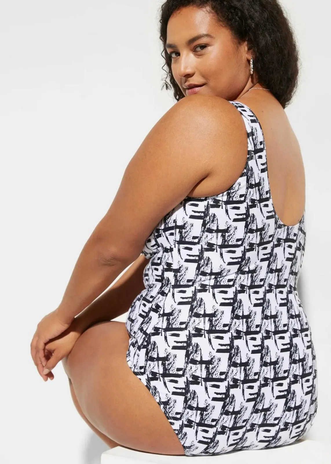 bonprix Nachhaltigere Materialien|Shapewear^Shape Badeanzug leichte Formkraft weiss / schwarz gestreift