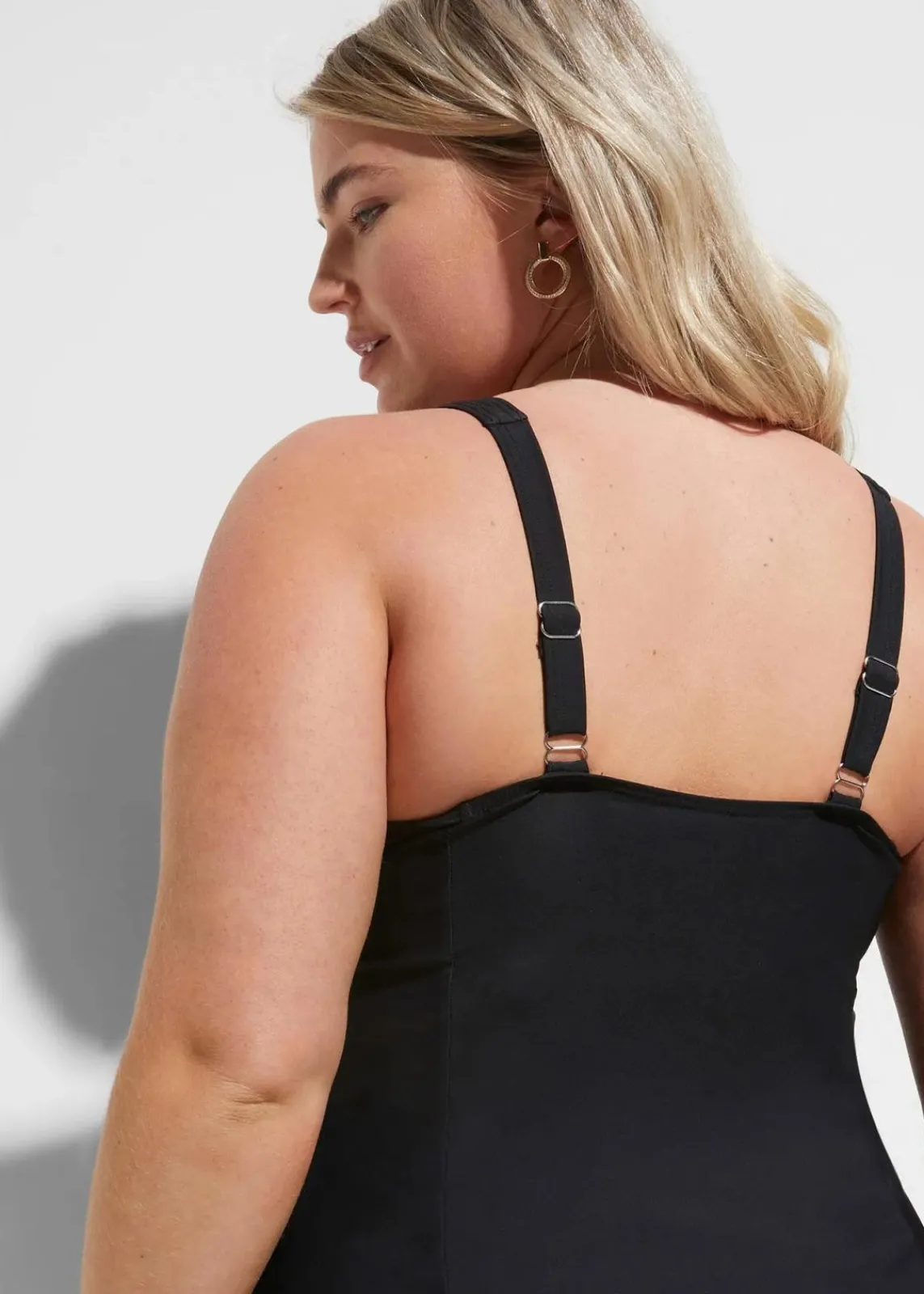 bonprix Nachhaltigere Materialien|Badekleider^Shape Badekleid leichte Formkraft schwarz