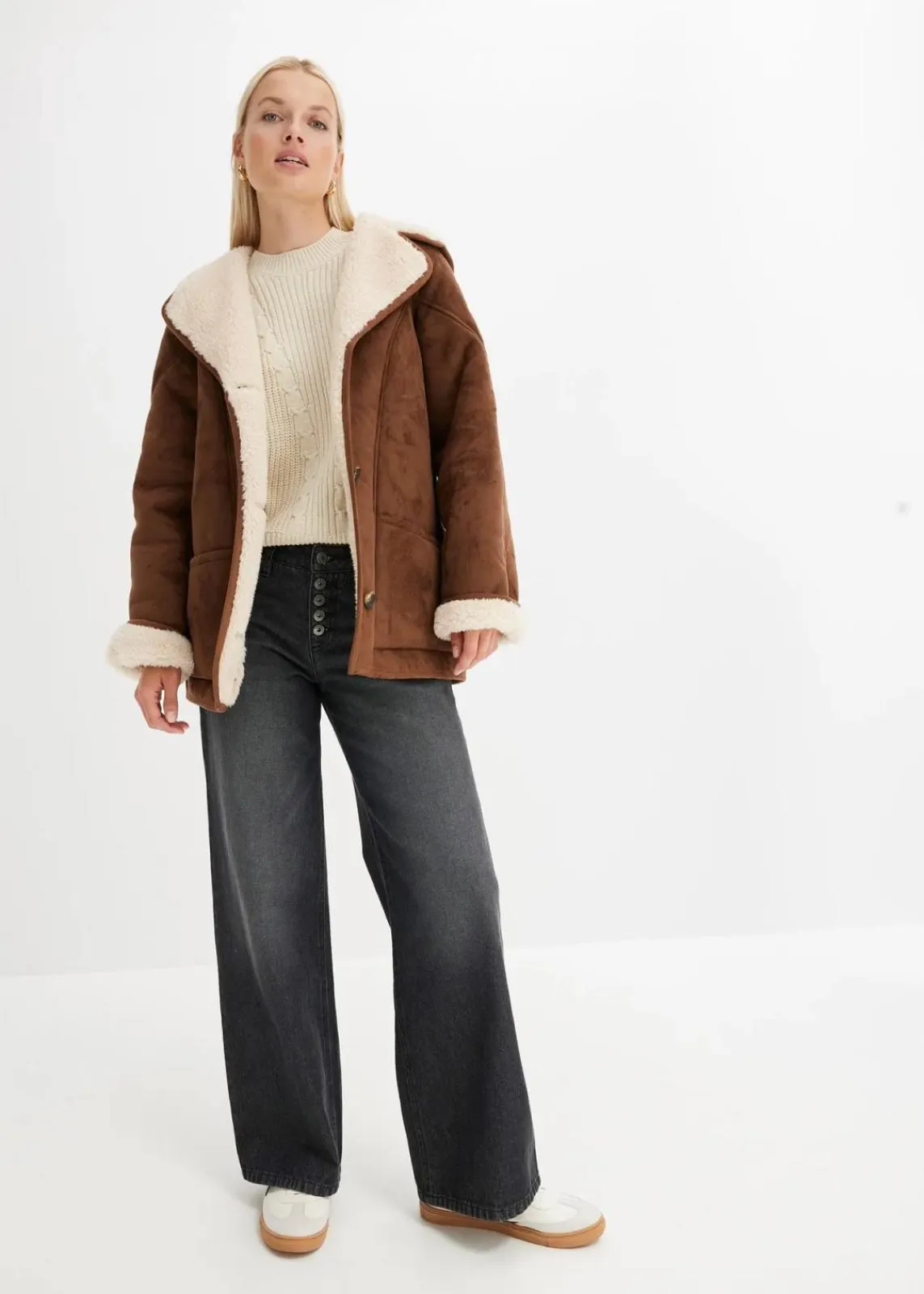 bonprix Jacken & Mäntel^Shearling Jacke mit Kapuze hellbraun