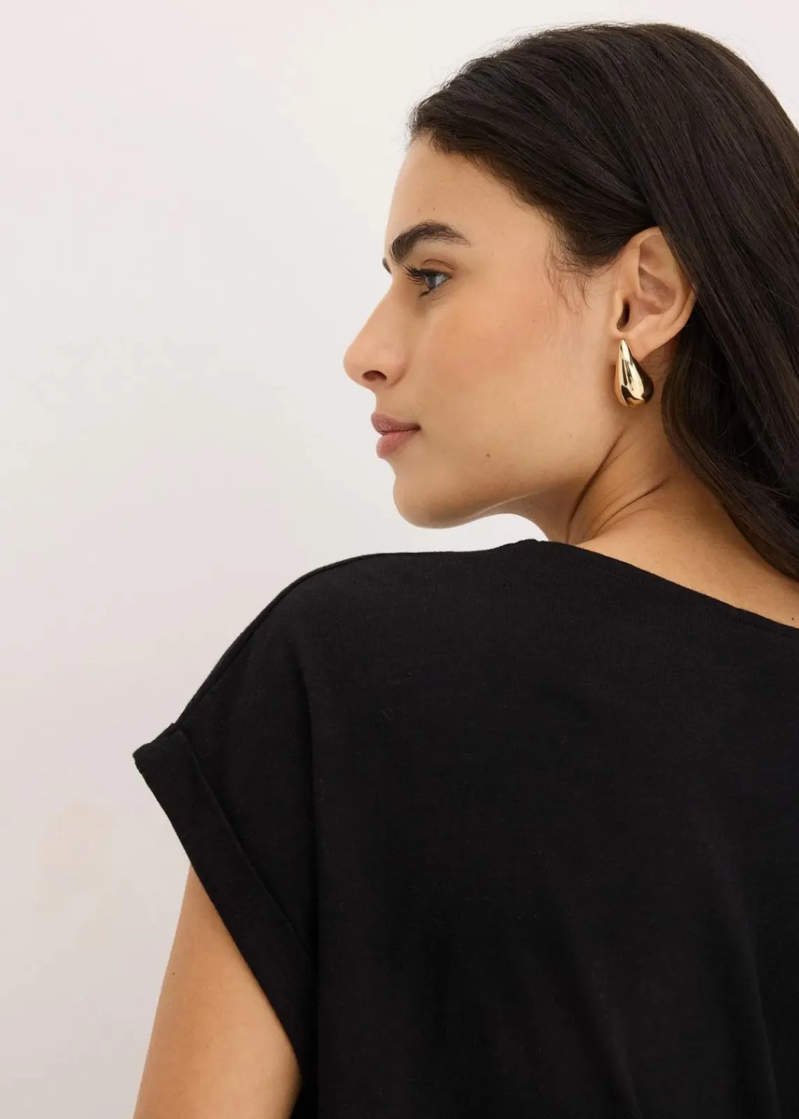 bonprix Shirts & Tops^Shirt aus Baumwolle mit Nietenapplikation schwarz