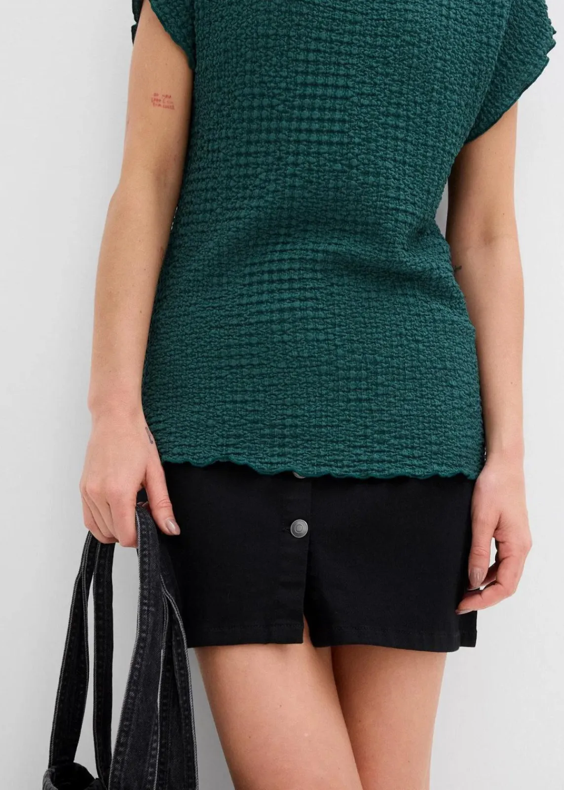 bonprix Shirts & Tops^Shirt aus leichtem Crêpe mattgrün