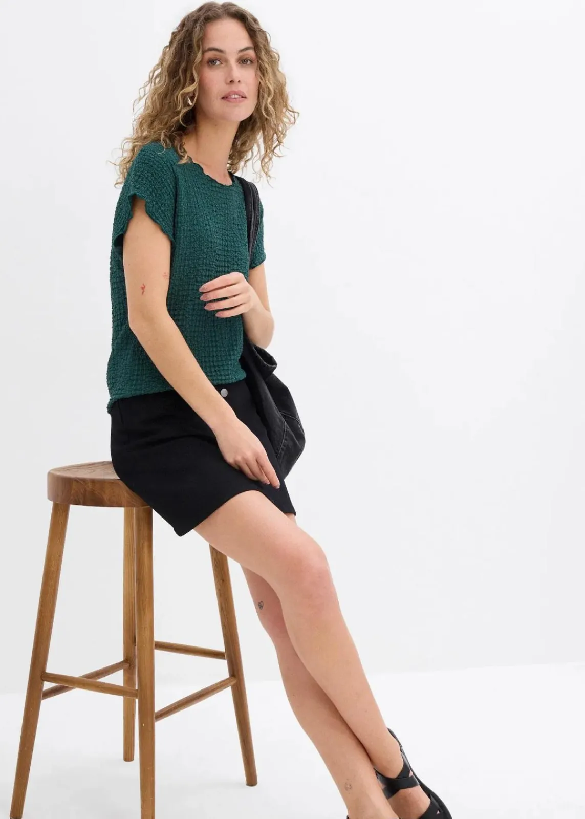 bonprix Shirts & Tops^Shirt aus leichtem Crêpe mattgrün